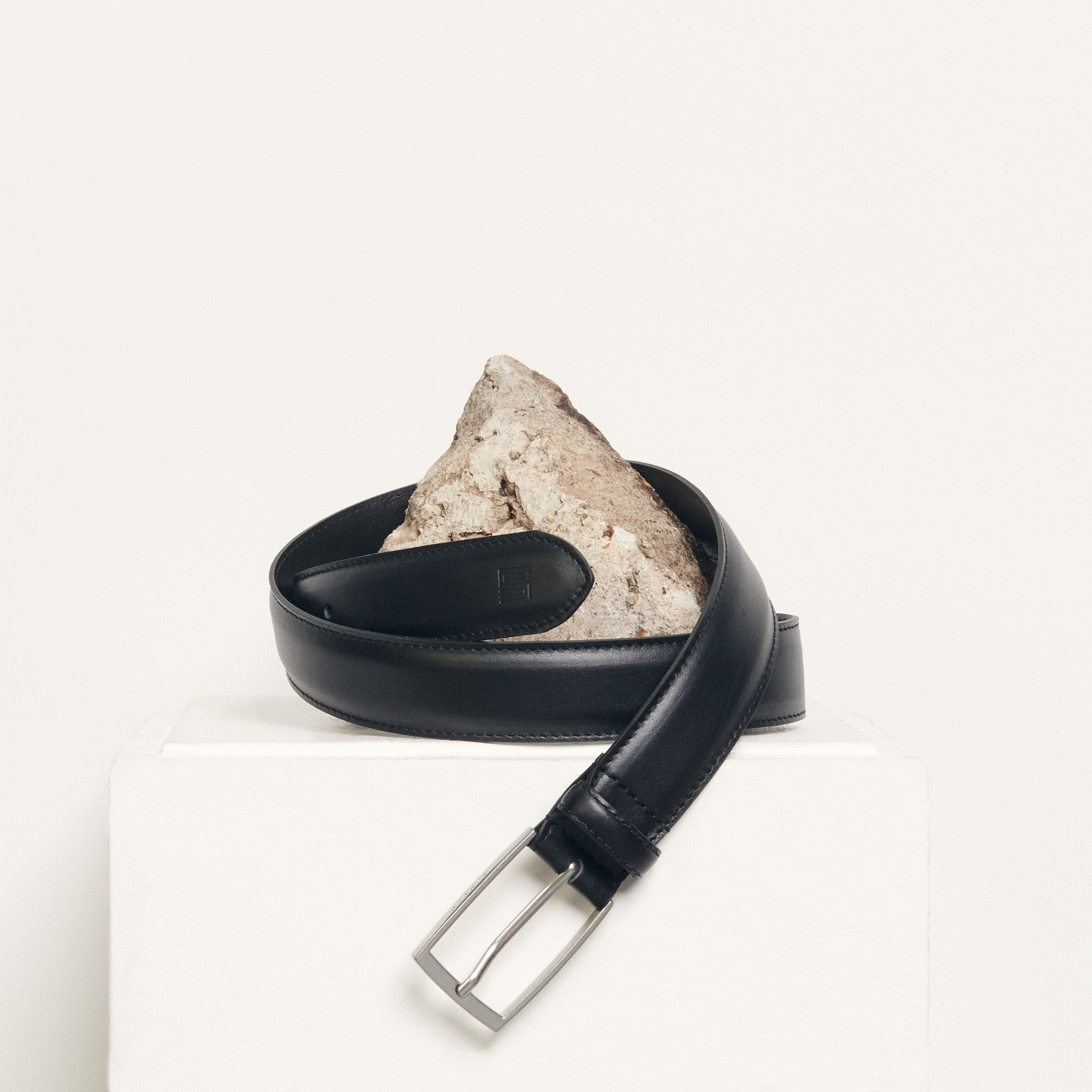 Ceinture en cuir lisse Sandro seconde main