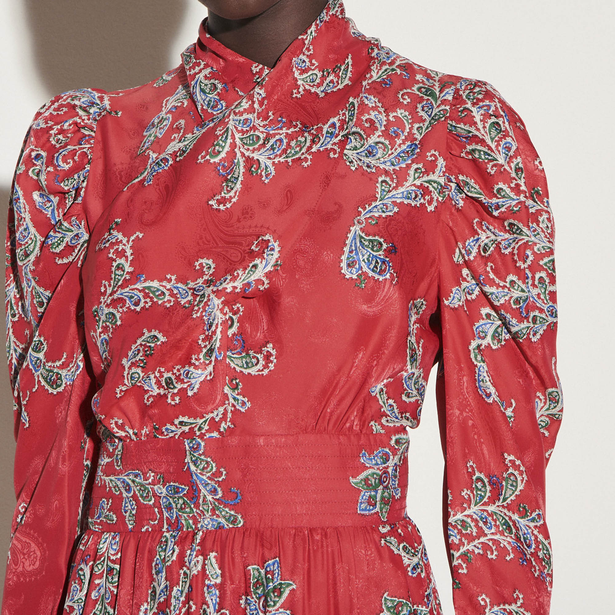 Robe courte imprimée à encolure drapée Sandro seconde main