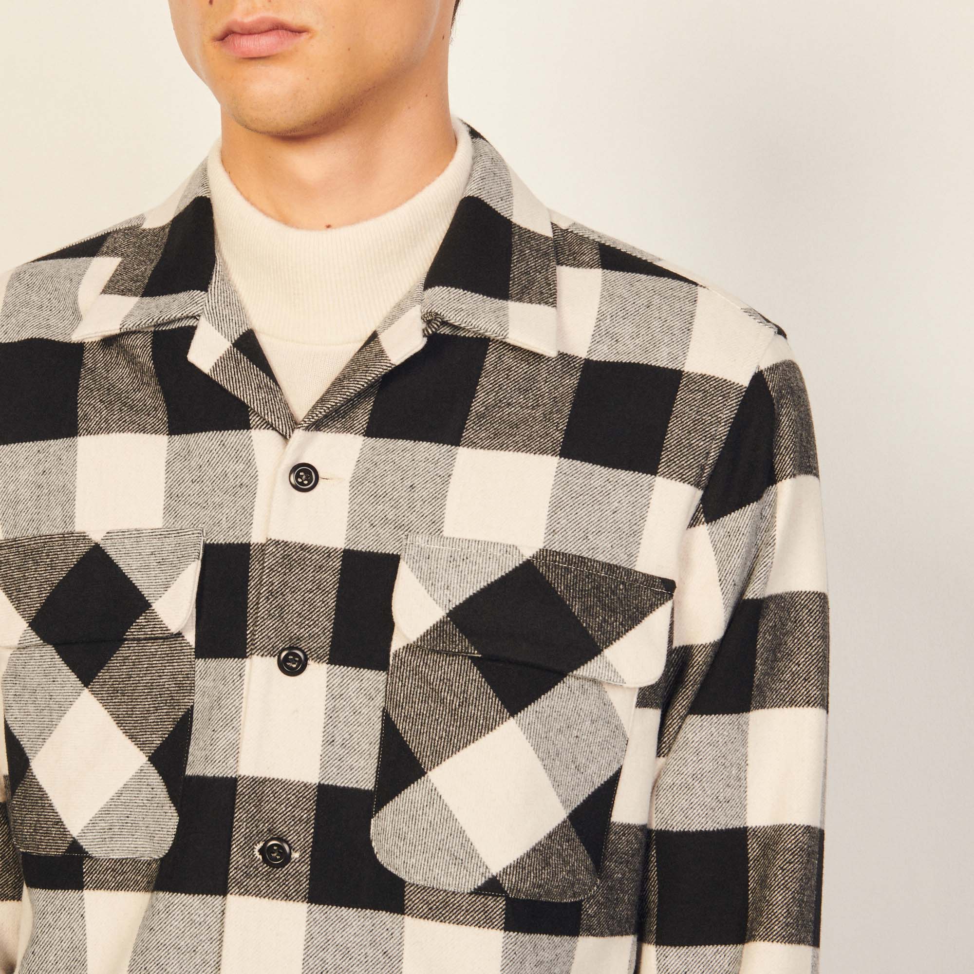 Chemise Noir/Ecru Sandro seconde main