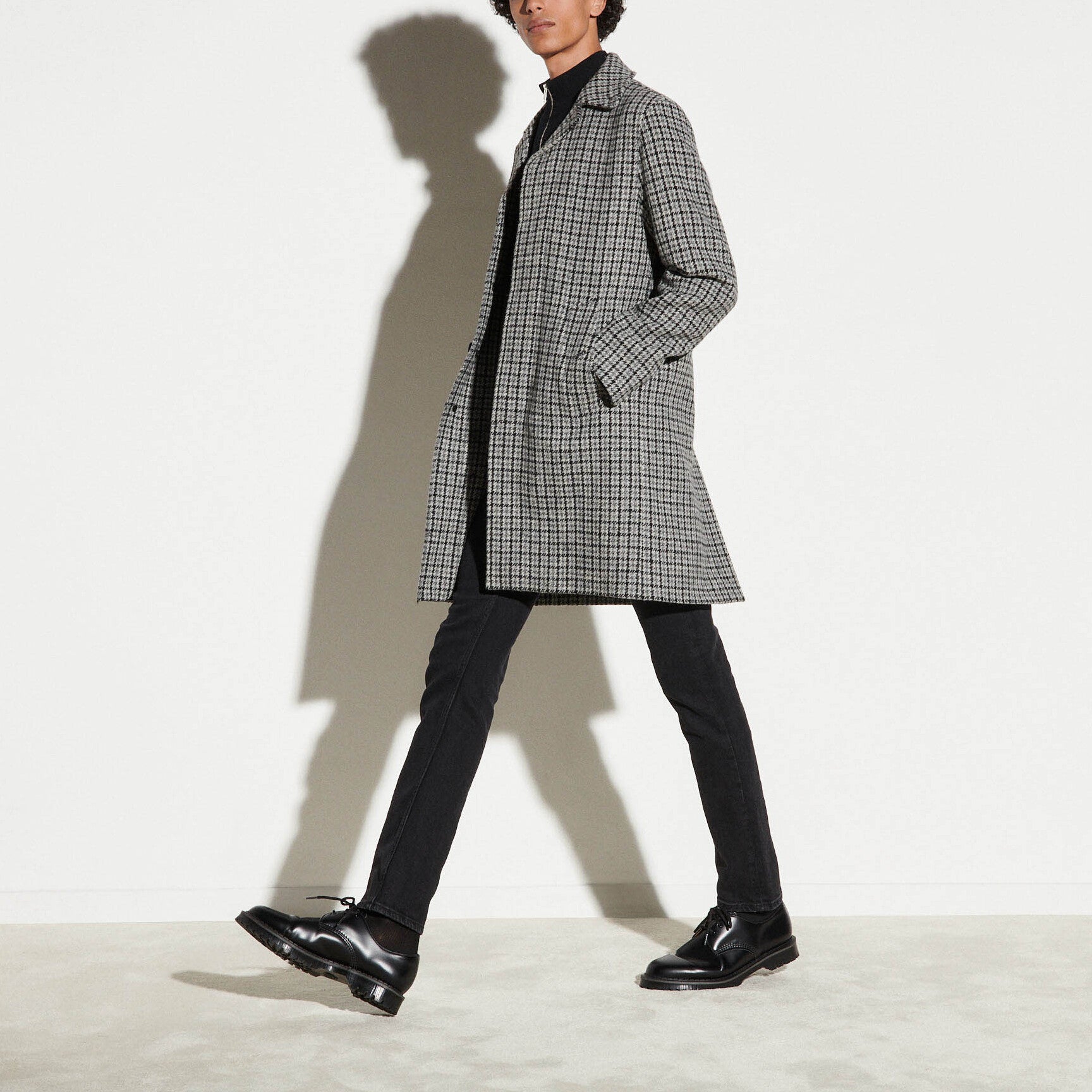 Manteau à carreaux en laine Sandro seconde main