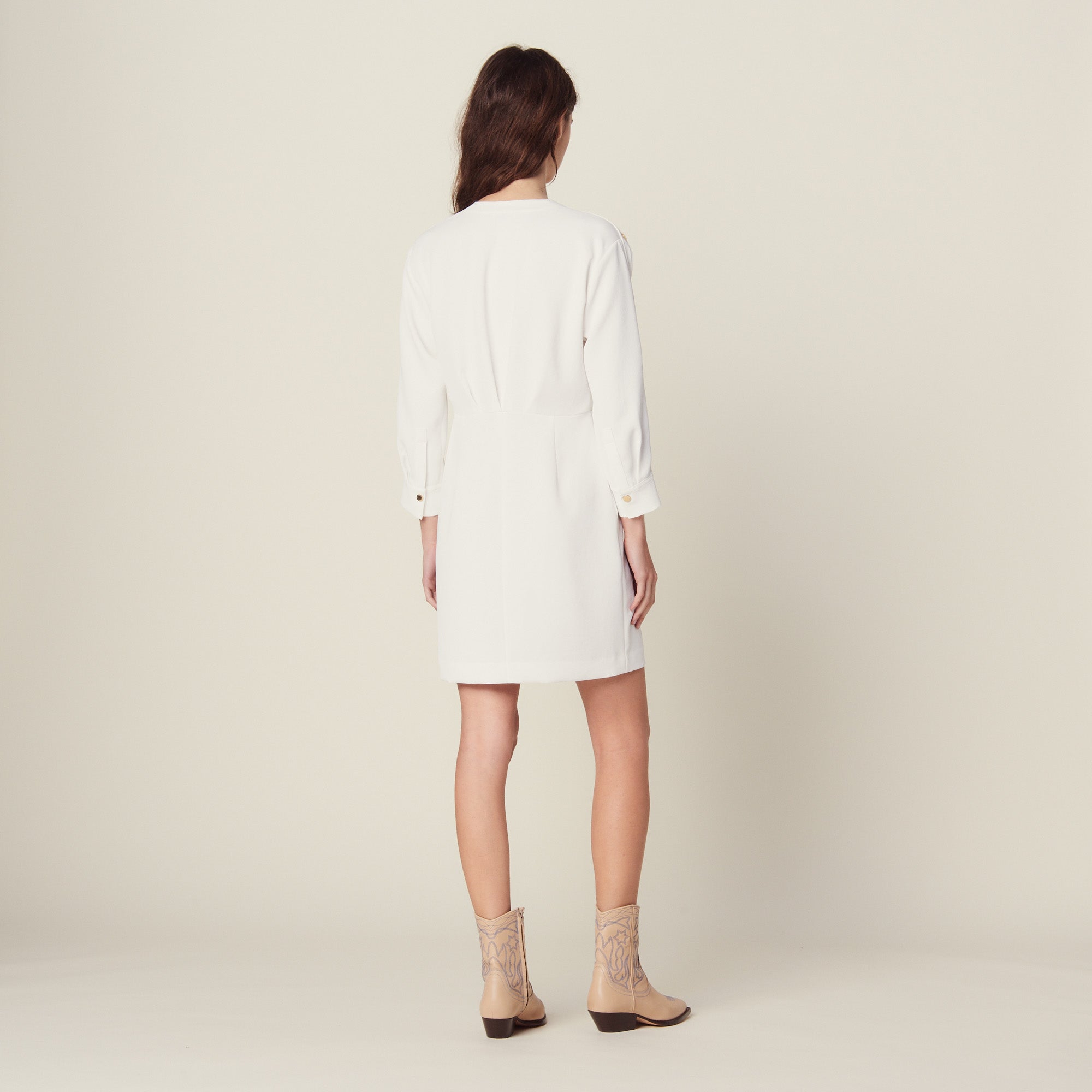 Robe courte ornée de pressions dorées Sandro seconde main