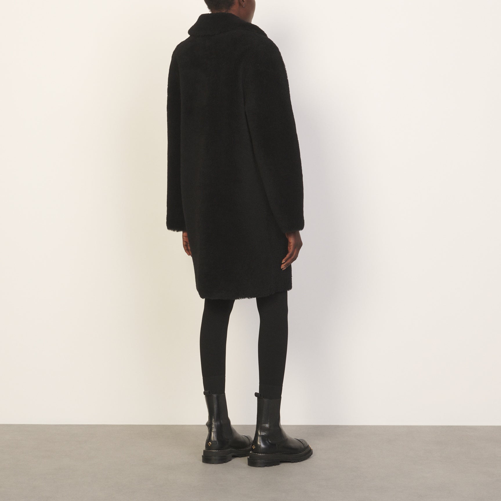 Outerwear Noir Sandro seconde main