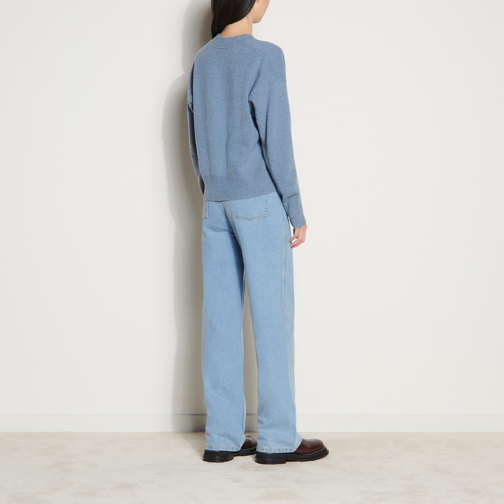 Pull col V en laine Sandro seconde main