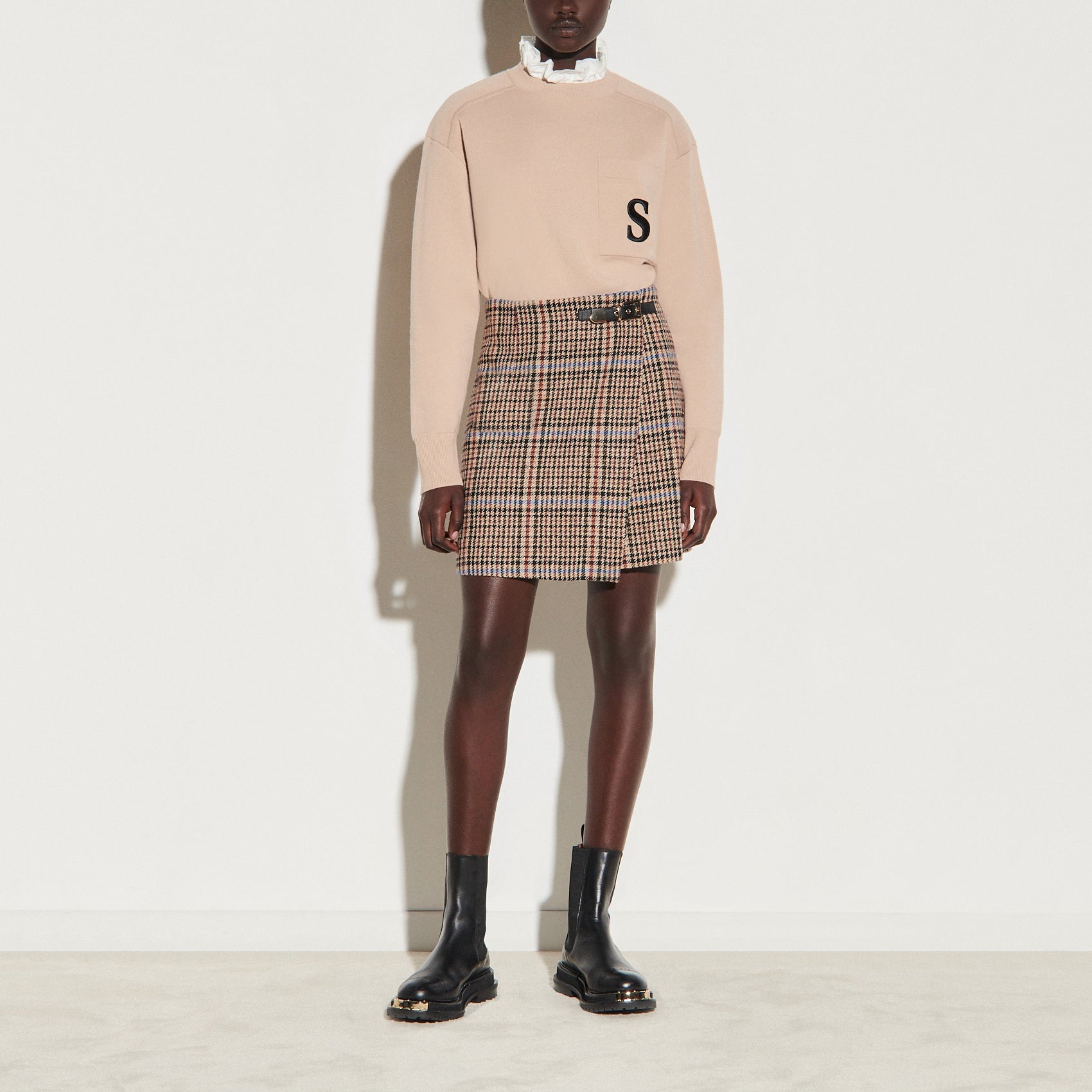 Jupe portefeuille courte en tweed Sandro seconde main