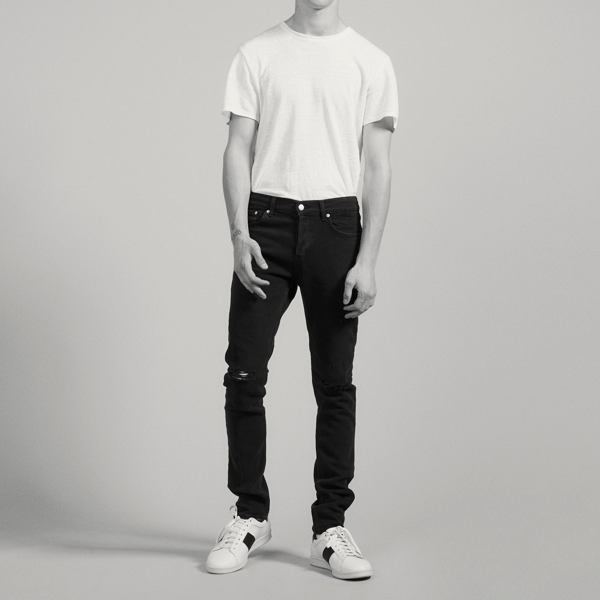 Jean noir destroy - Coupe skinny Sandro seconde main