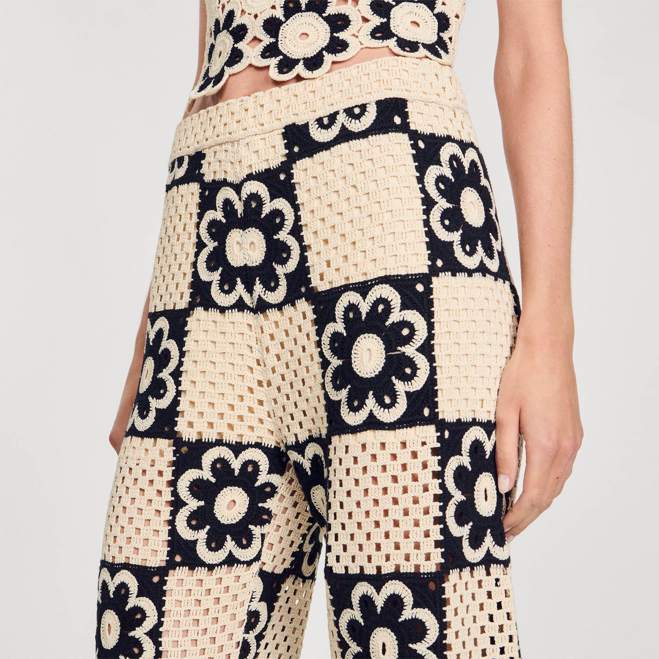 Pantalon en Maille crochet Sandro seconde main