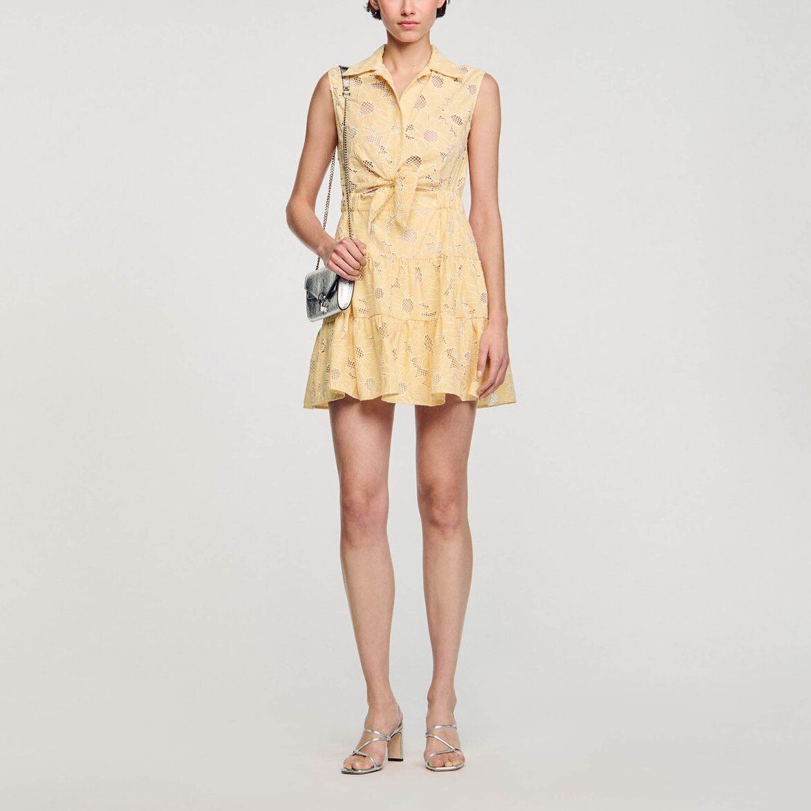 Robe courte brodée Sandro seconde main