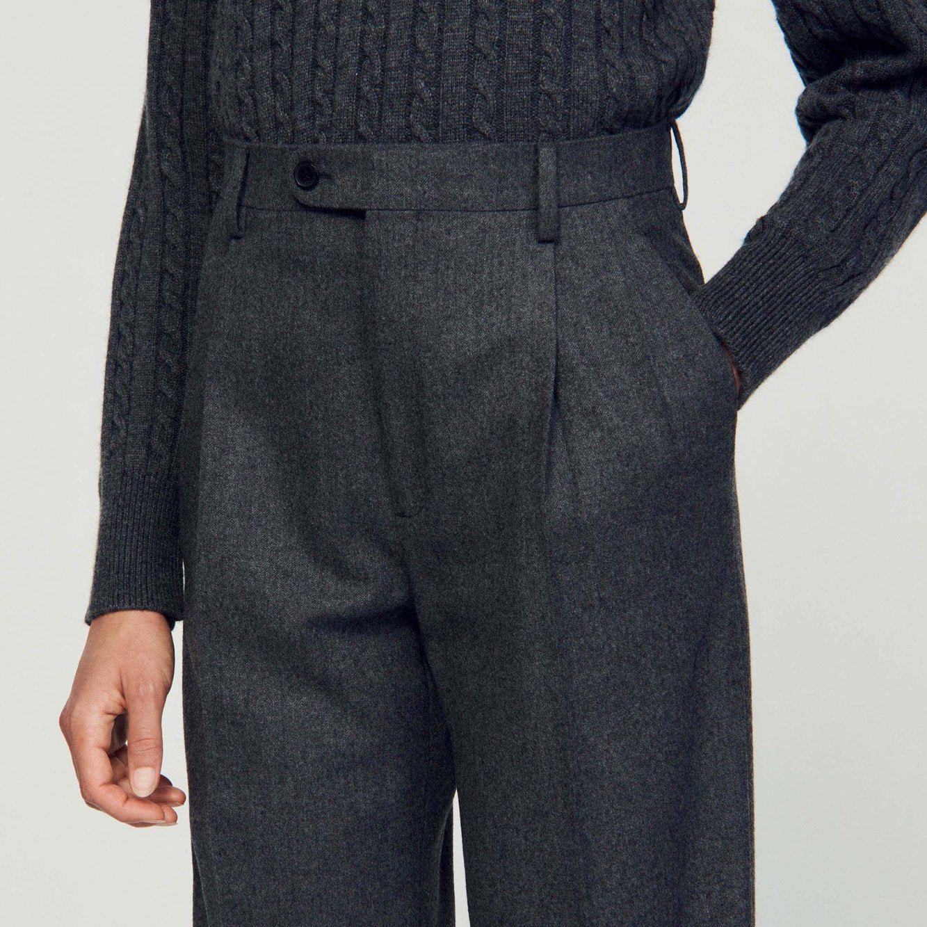 Pantalon droit Sandro seconde main