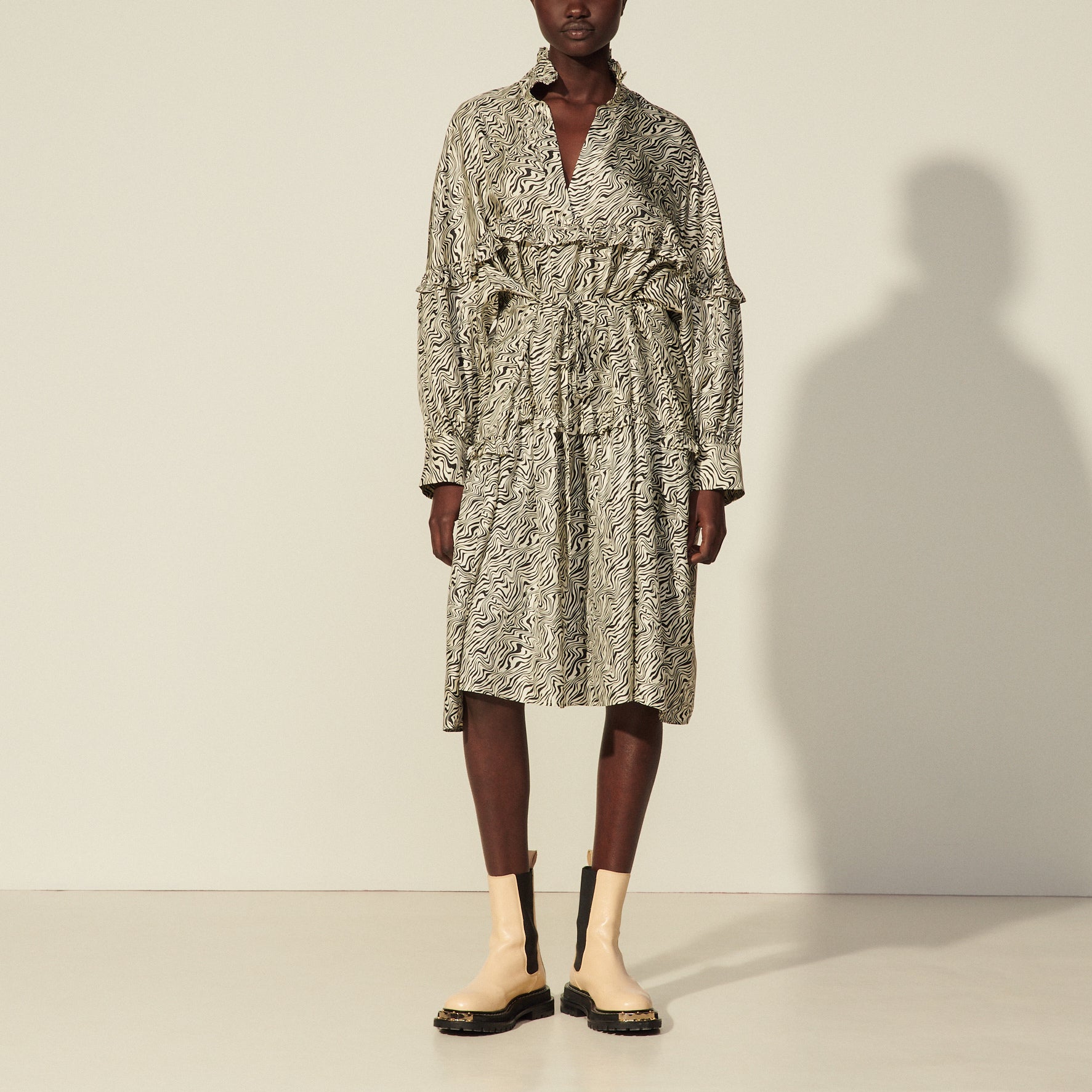 Robe imprimée oversize en soie Sandro seconde main