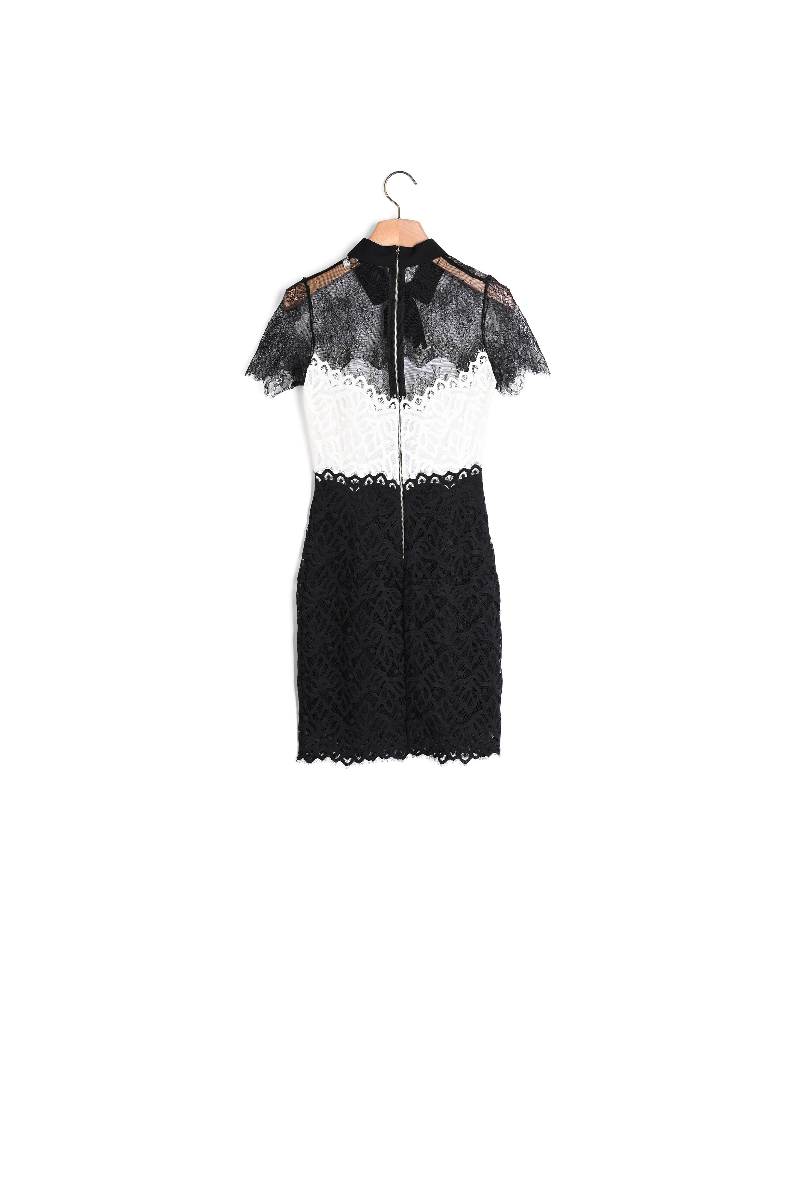 Robe dentelle bicolore Sandro seconde main