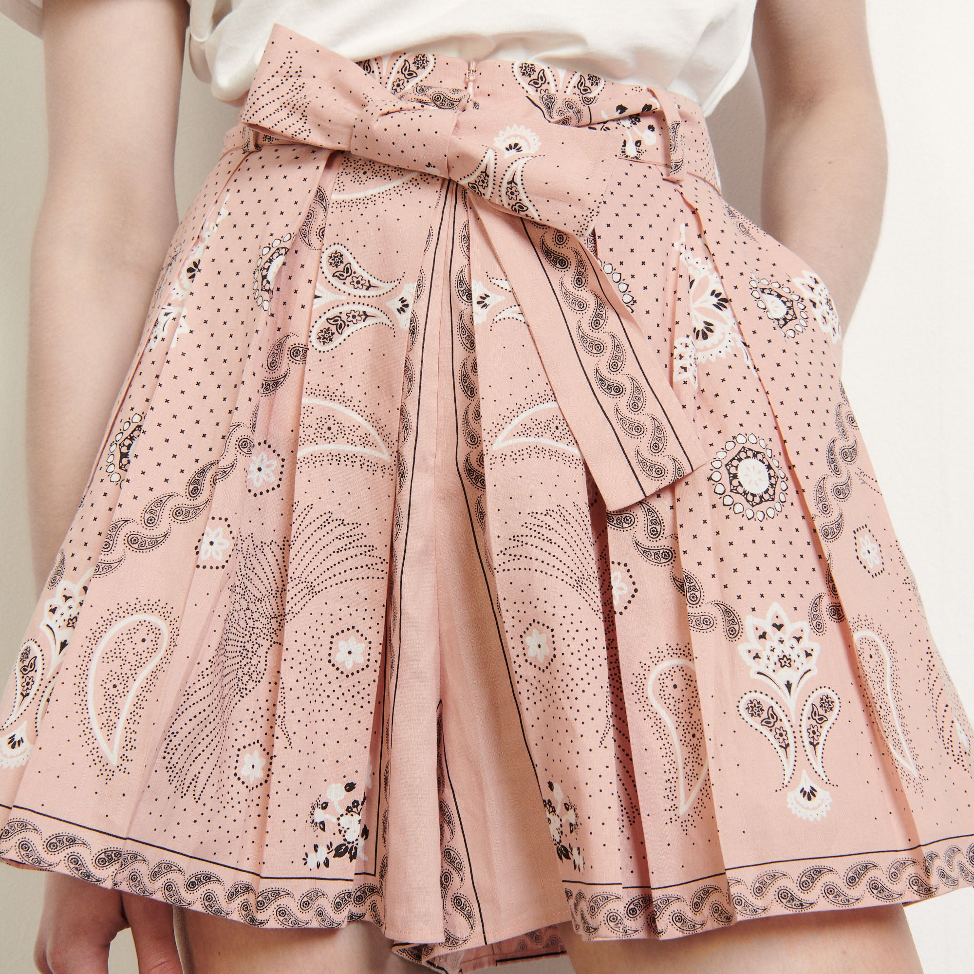 Short imprimé en lin et coton Sandro seconde main