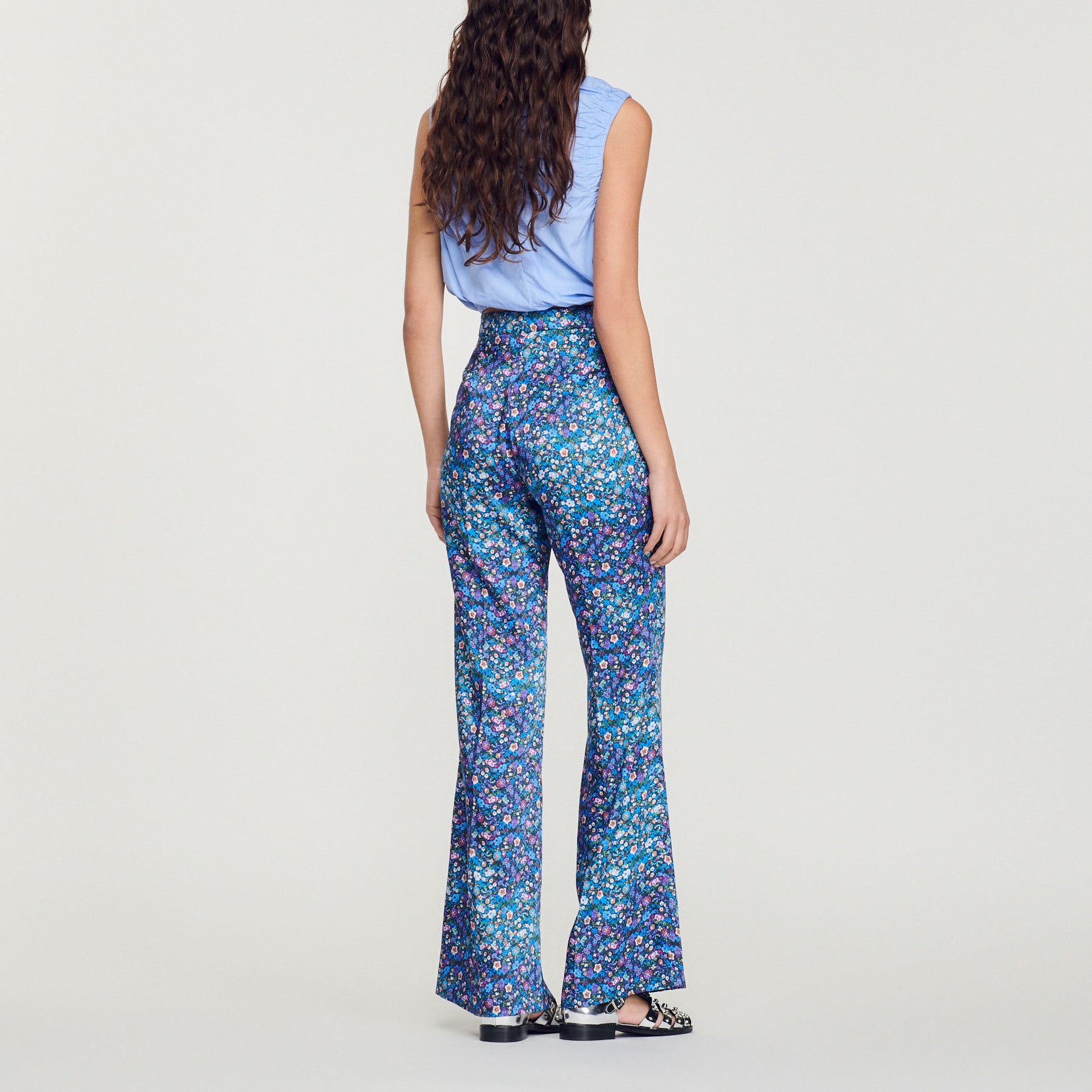 Pantalon satiné imprimé fleuri Sandro seconde main