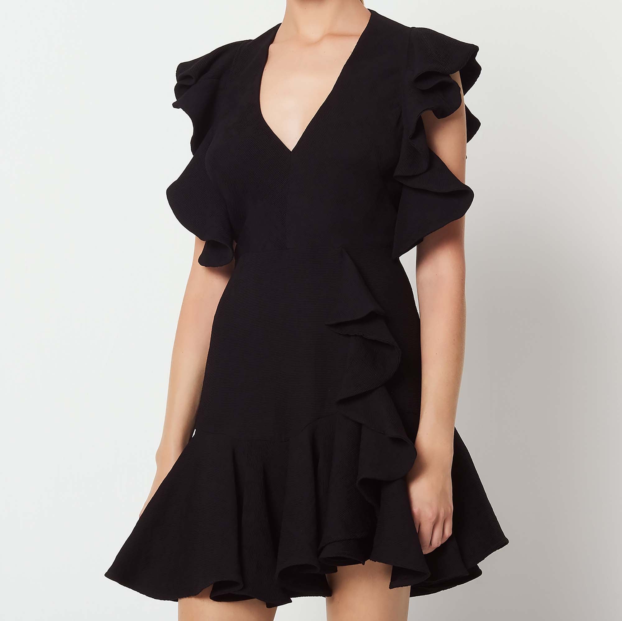 Robe décolletée type patineuse à volants Sandro seconde main