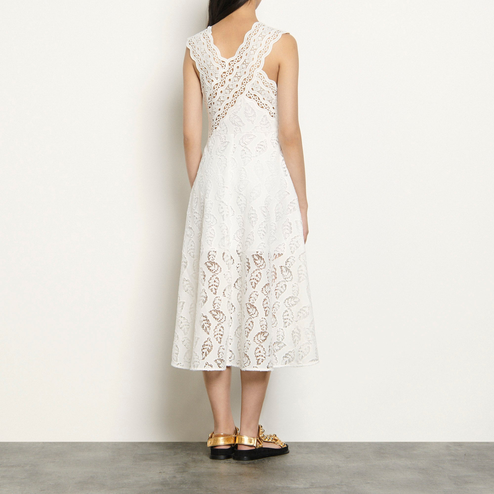 Robe longue  en broderie anglaise Sandro seconde main
