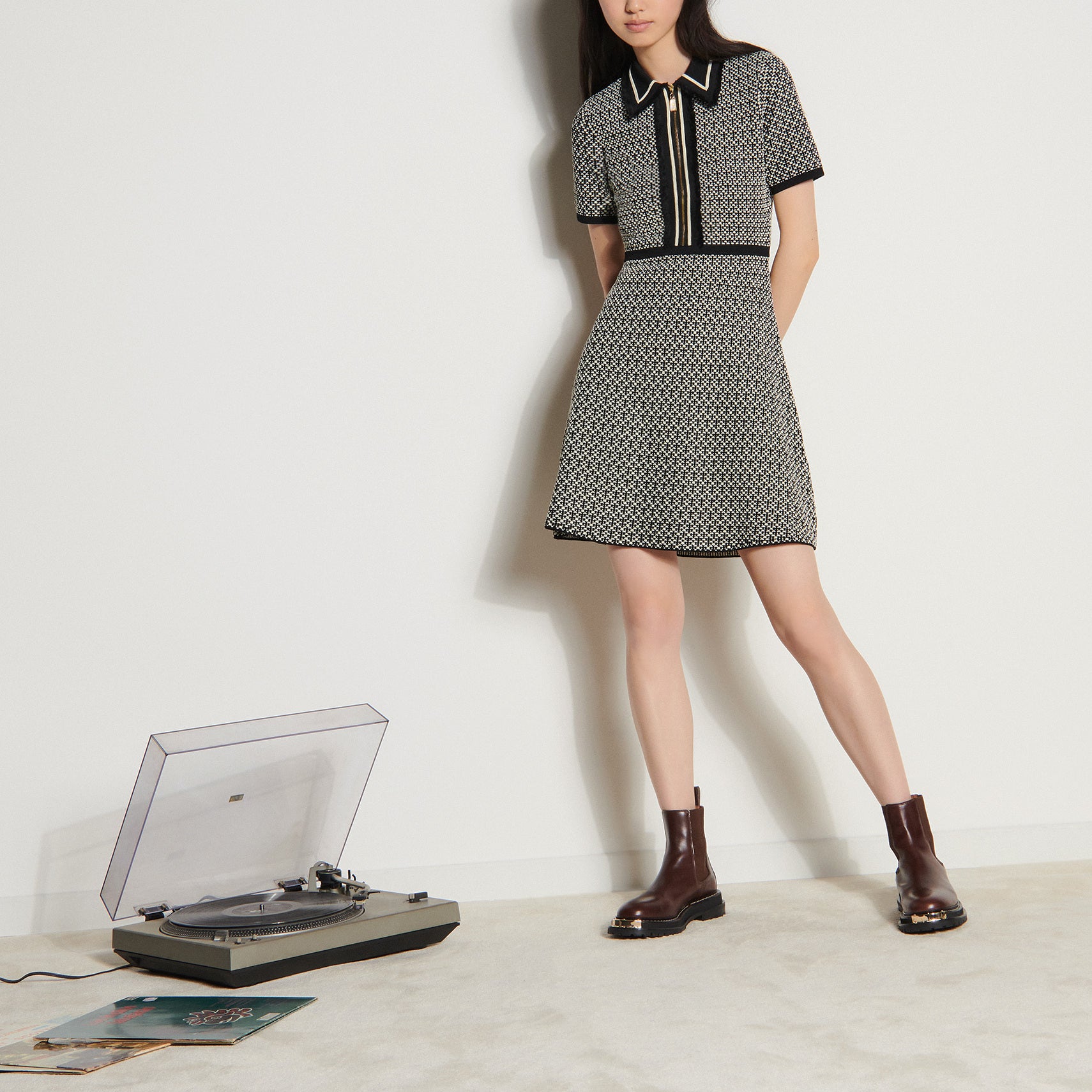 Robe courte en Maille Sandro seconde main