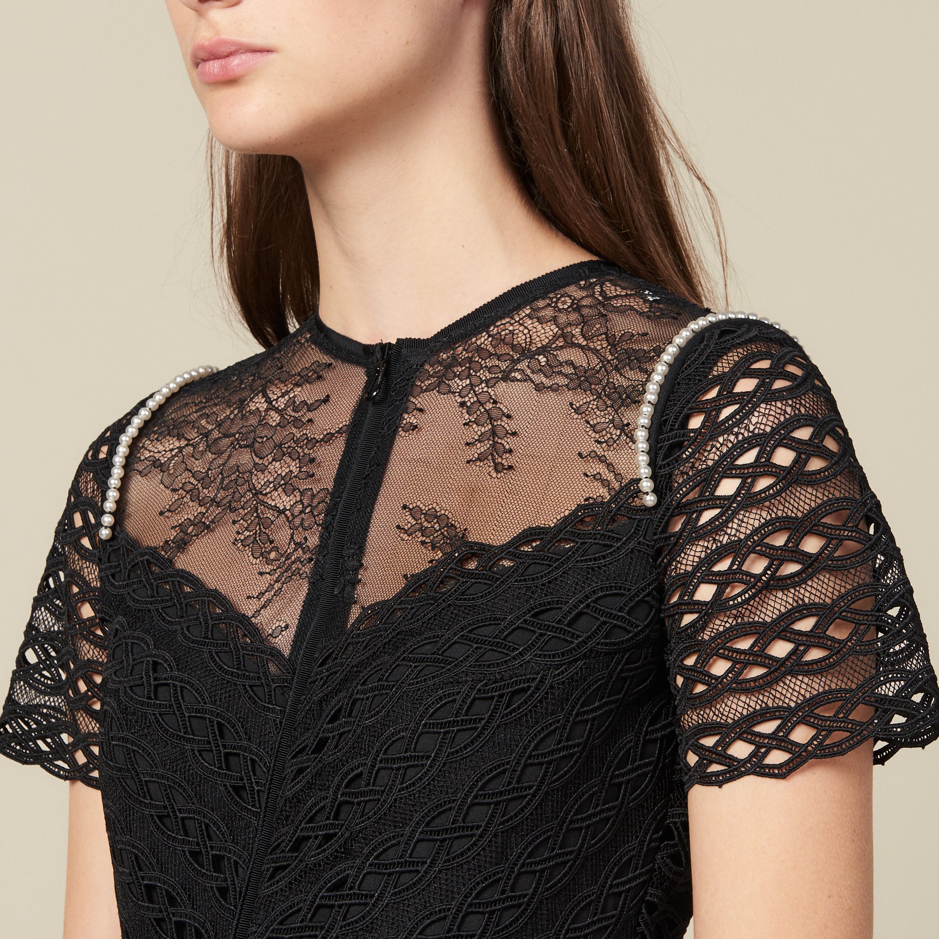 Robe patineuse en guipure Sandro seconde main