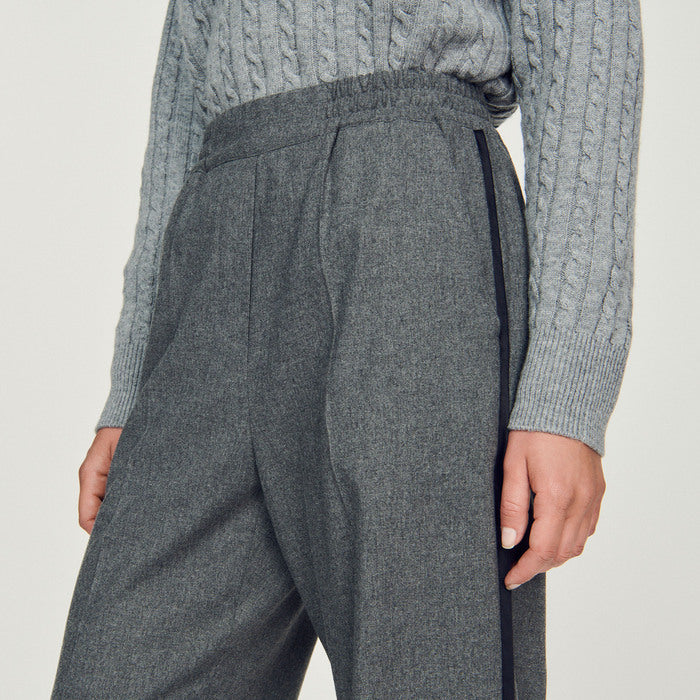 Pantalon élastiqué Sandro seconde main