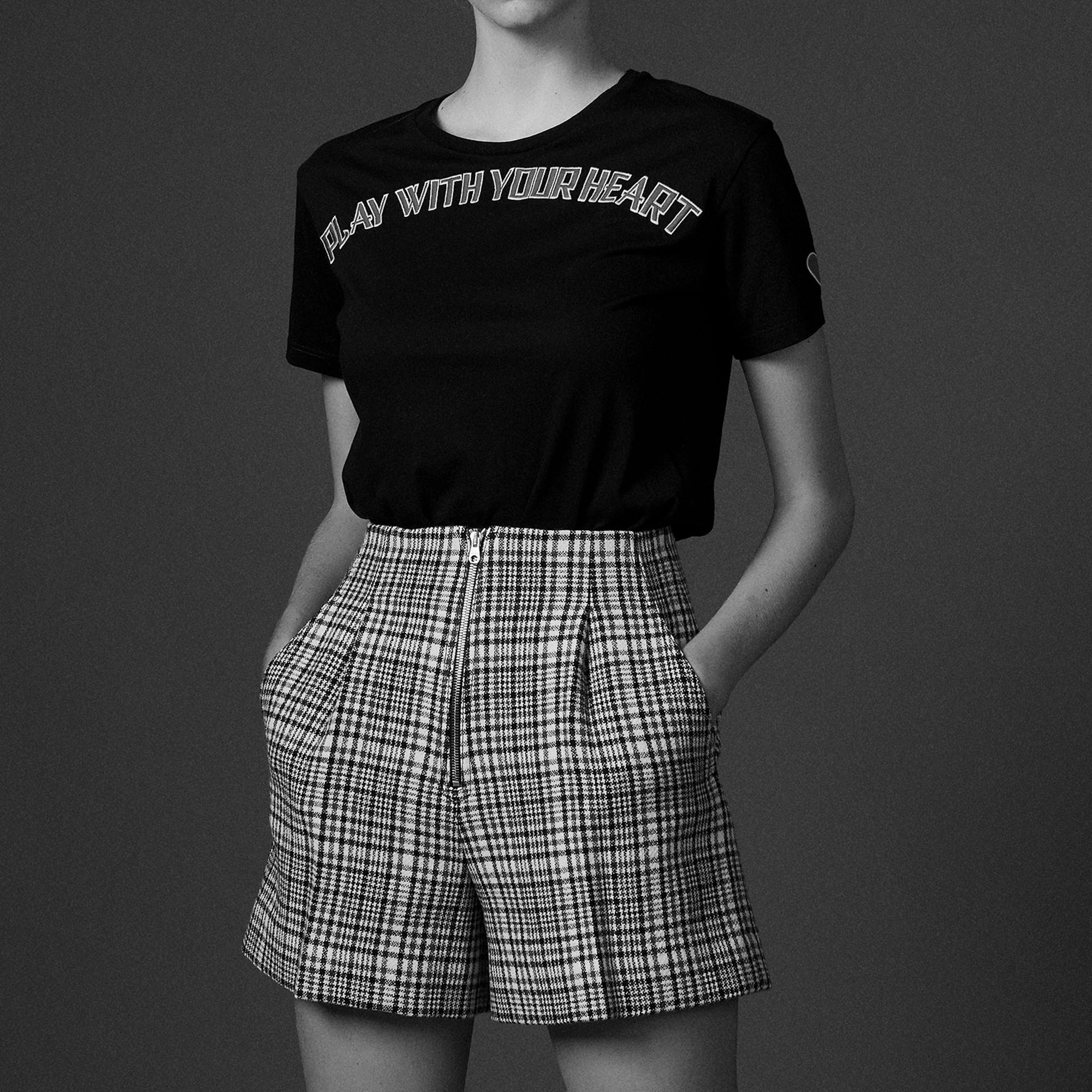 Short zippé à carreaux Sandro seconde main