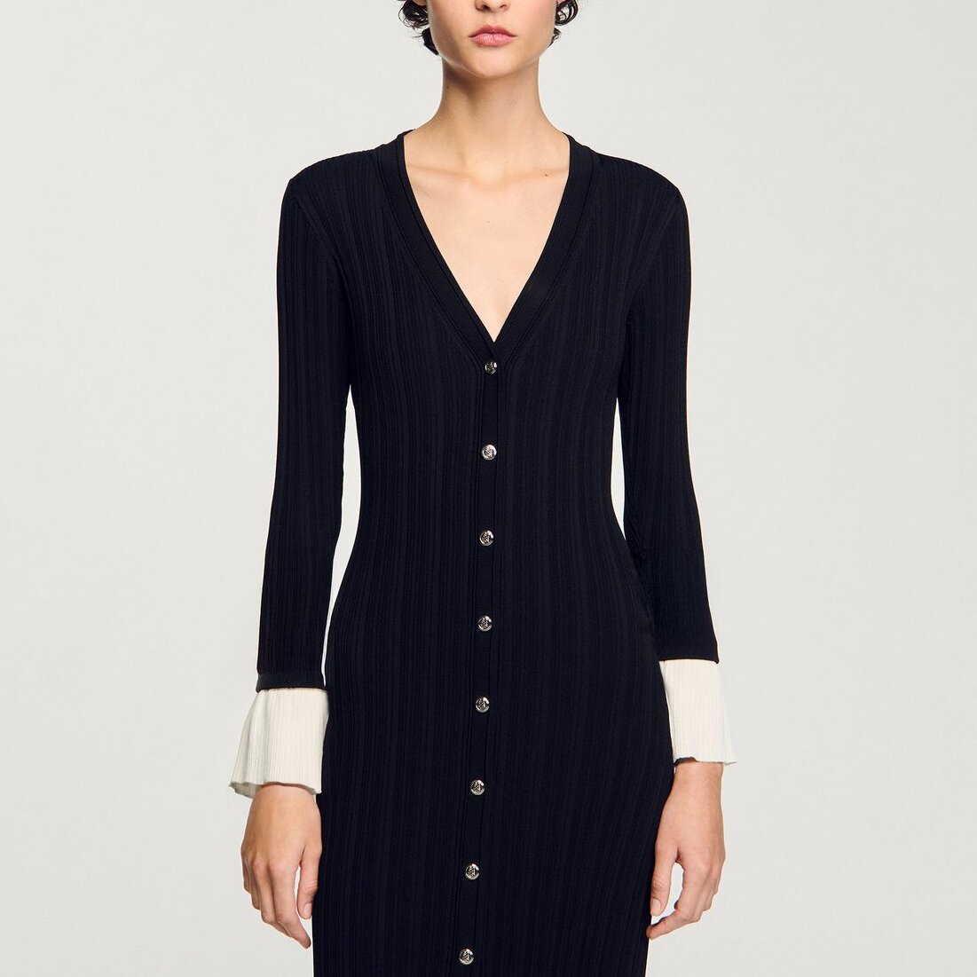 Robe longue en maille avec col V Sandro seconde main