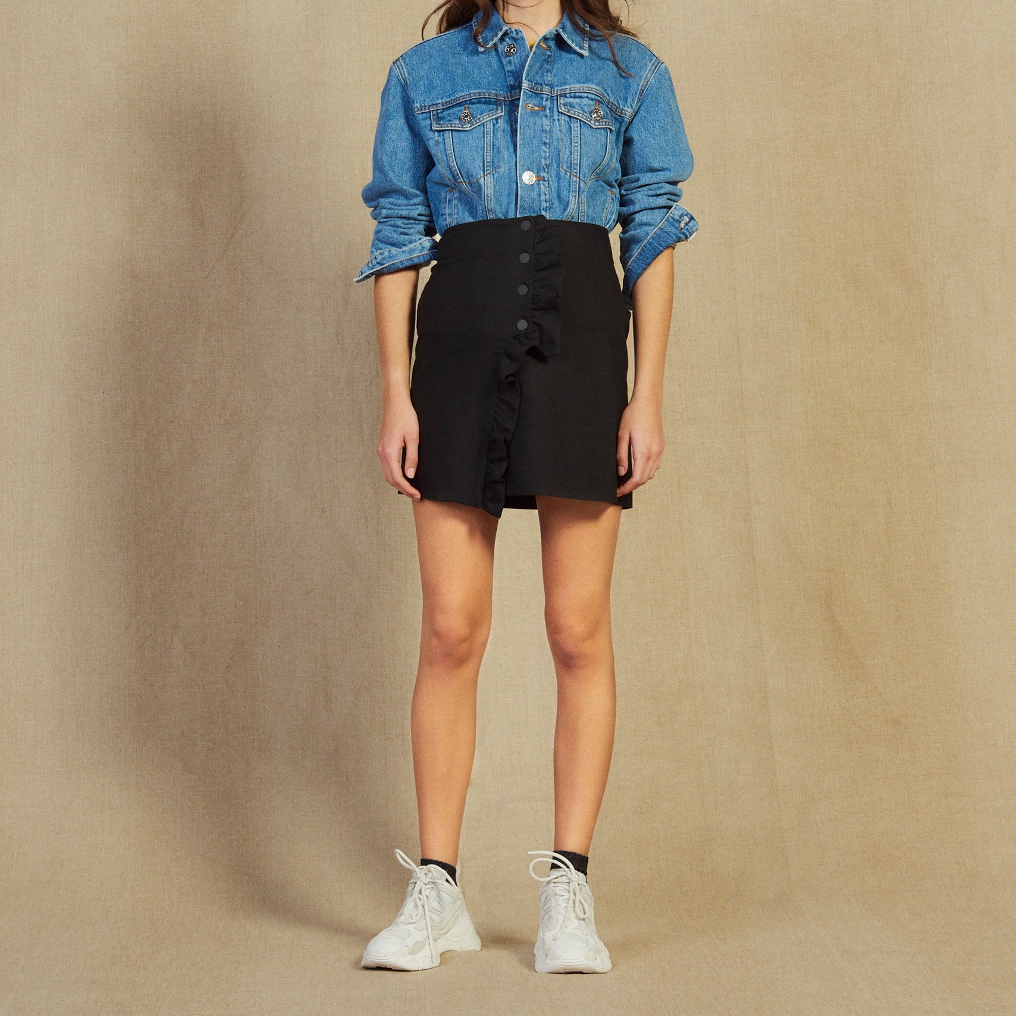 Jupe courte portefeuille avec volant Sandro seconde main