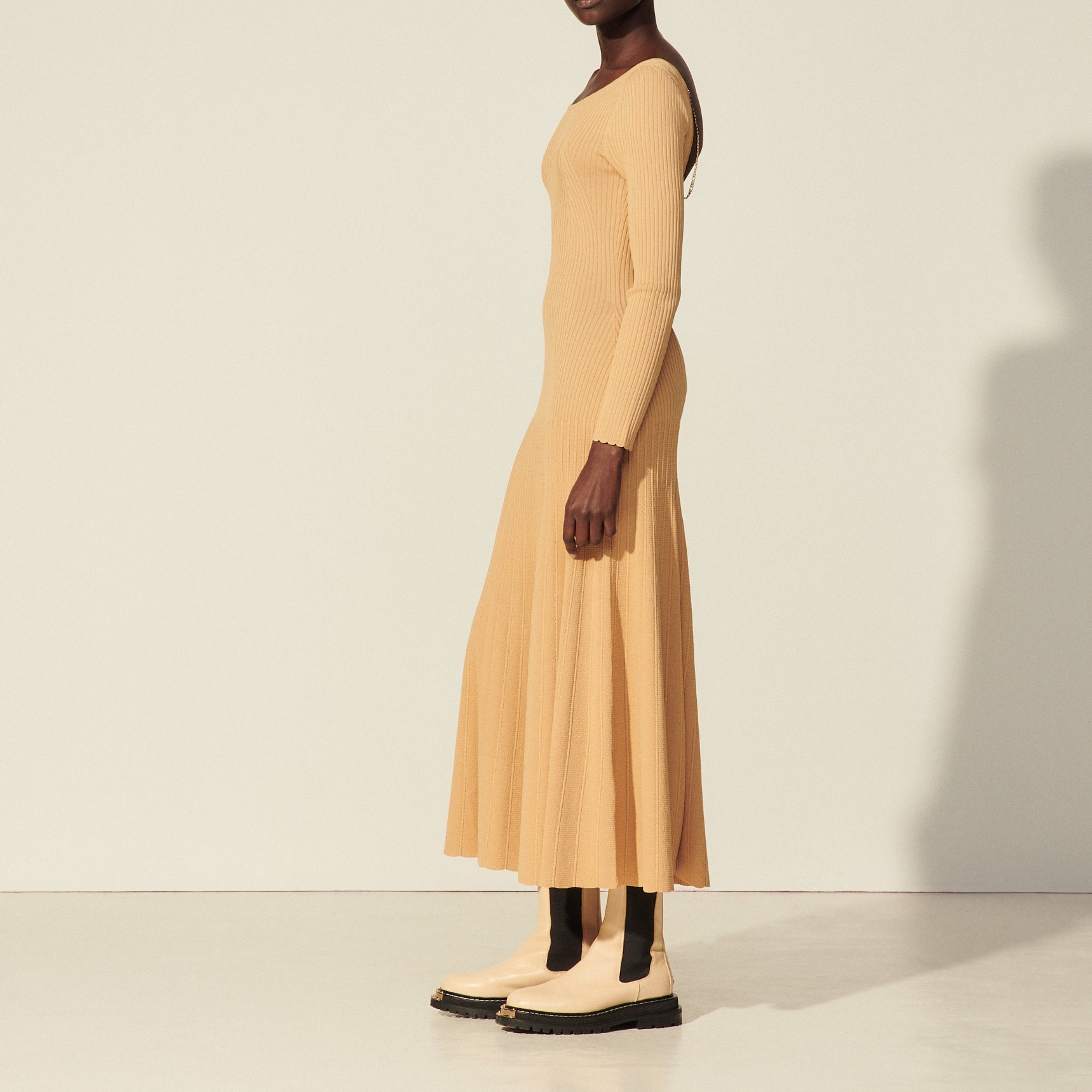 Robe longue en Maille à détail de chaine Sandro seconde main