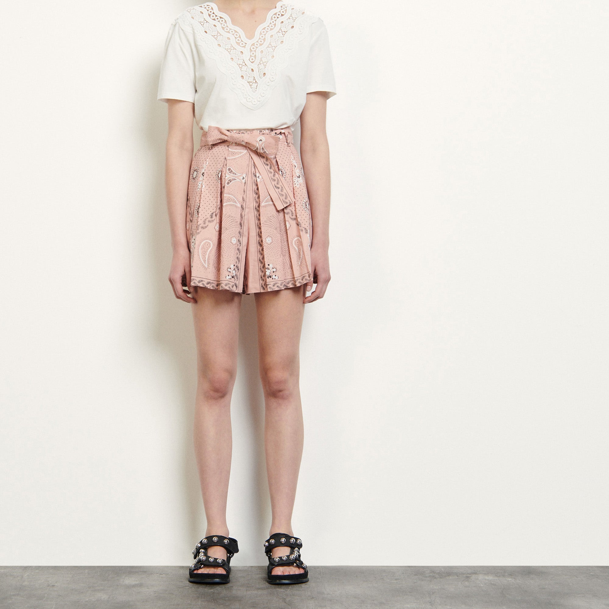 Short imprimé en lin et coton Sandro seconde main