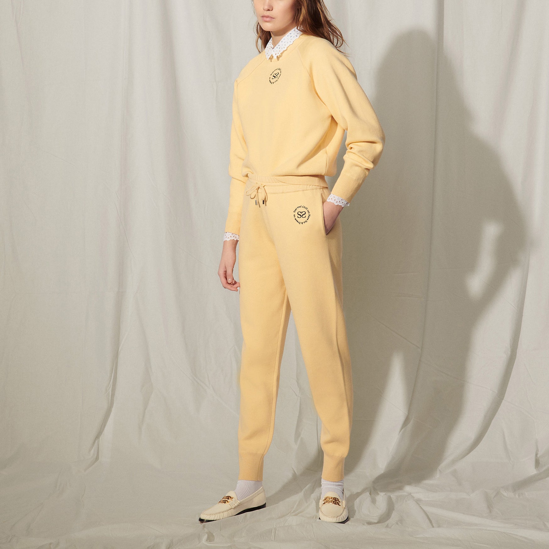 Jogging en Maille avec broderie Sandro seconde main