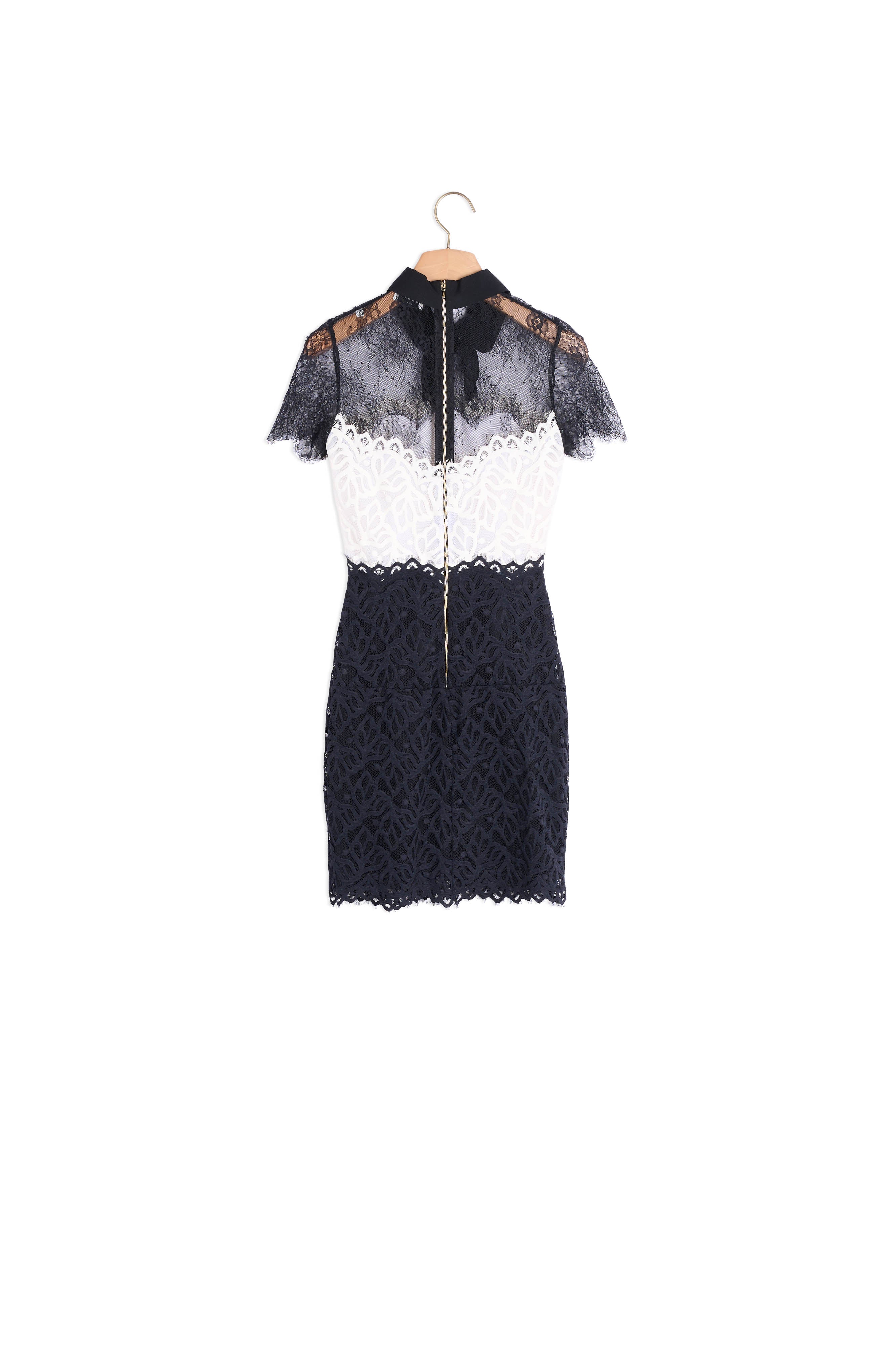 Robe en dentelle bi-couleur Sandro seconde main