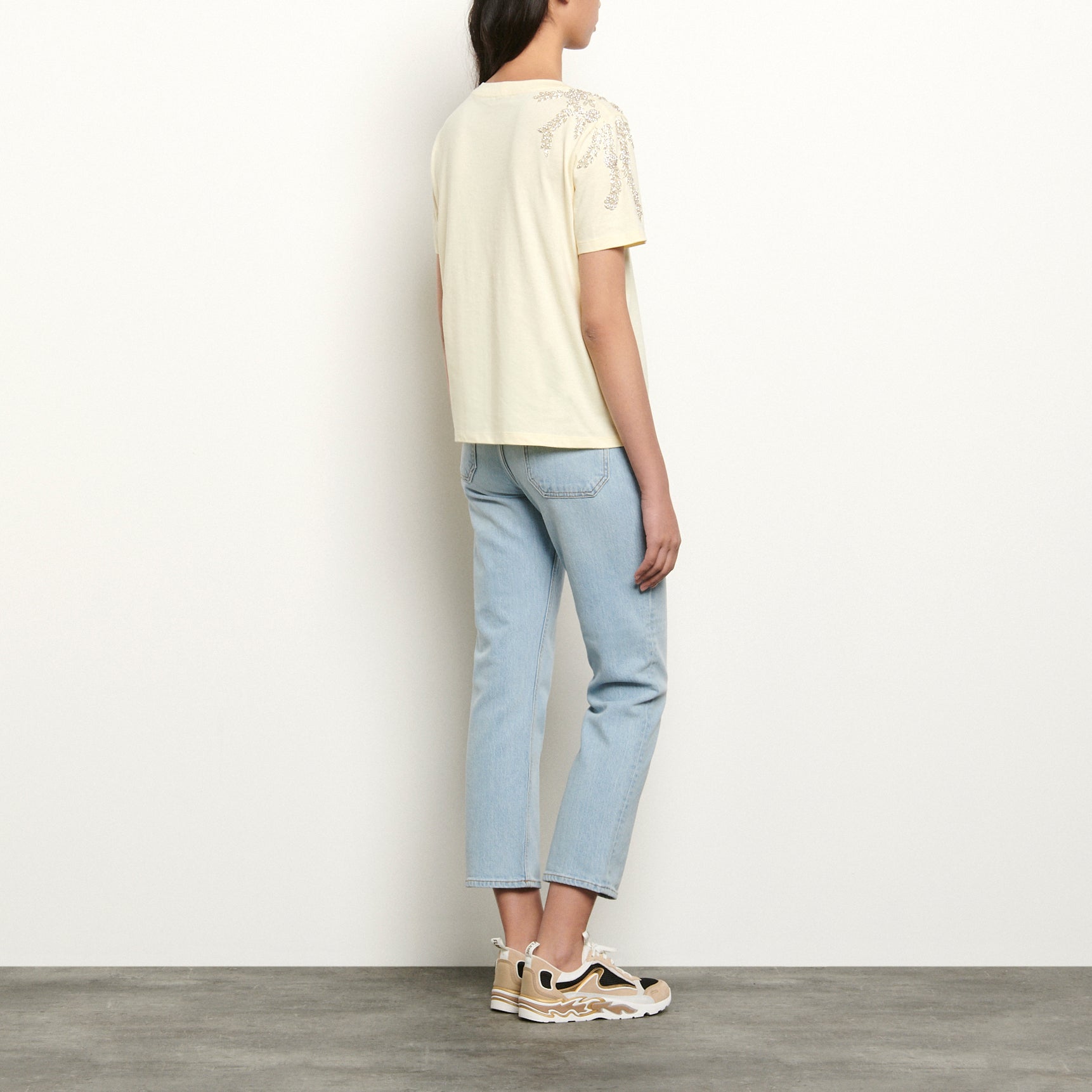 T-shirt orné de broderies et strass Sandro seconde main