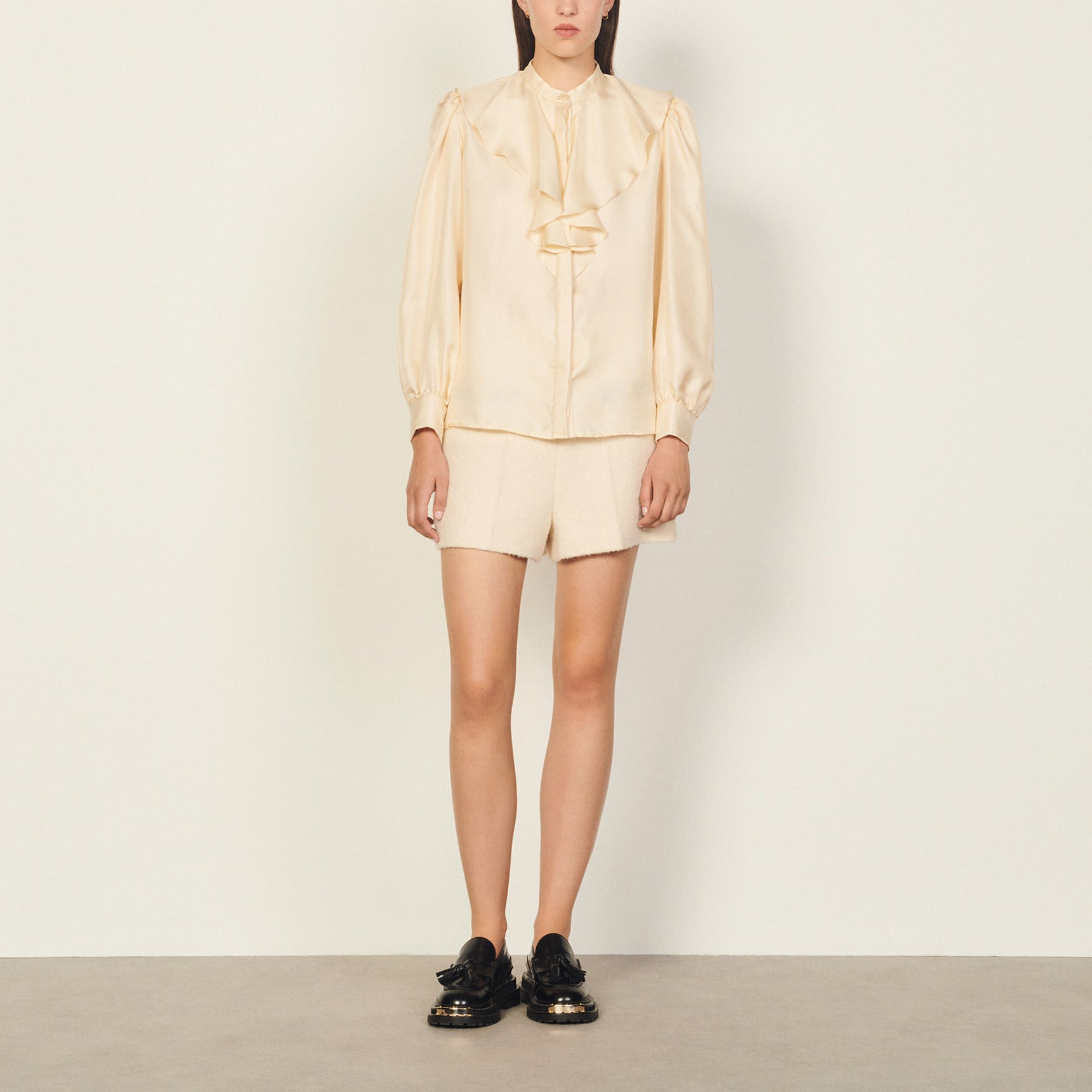 Chemise en soie à col jabot Sandro seconde main