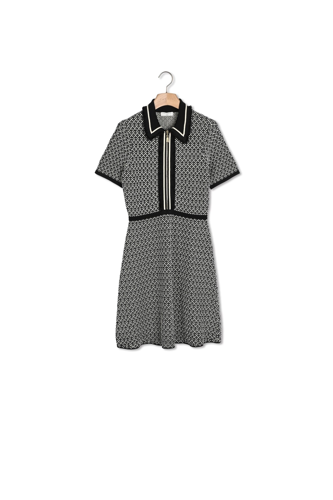 Robe courte en Maille Sandro seconde main