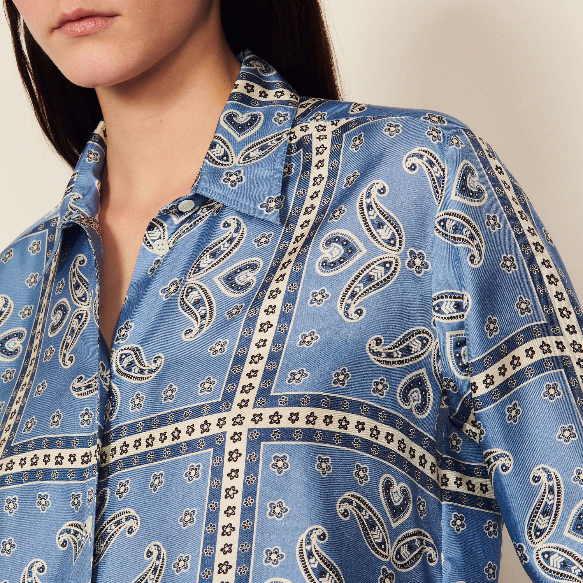 Chemise en soie imprimée Sandro seconde main