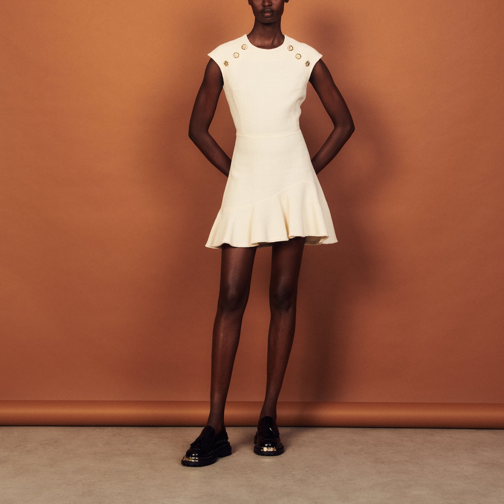 Robe courte en tweed Sandro seconde main