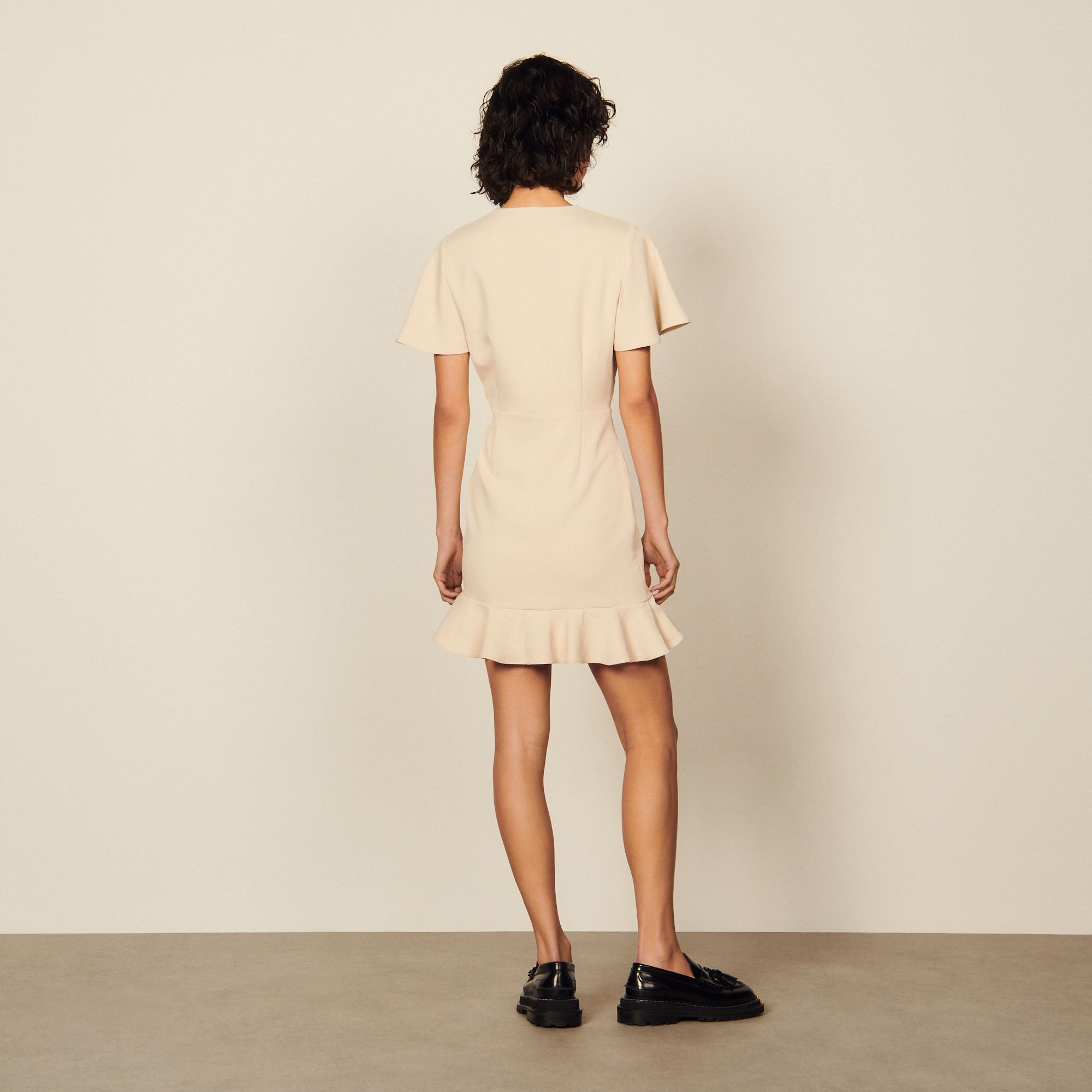 Robe courte à volants en crêpe fluide Sandro seconde main