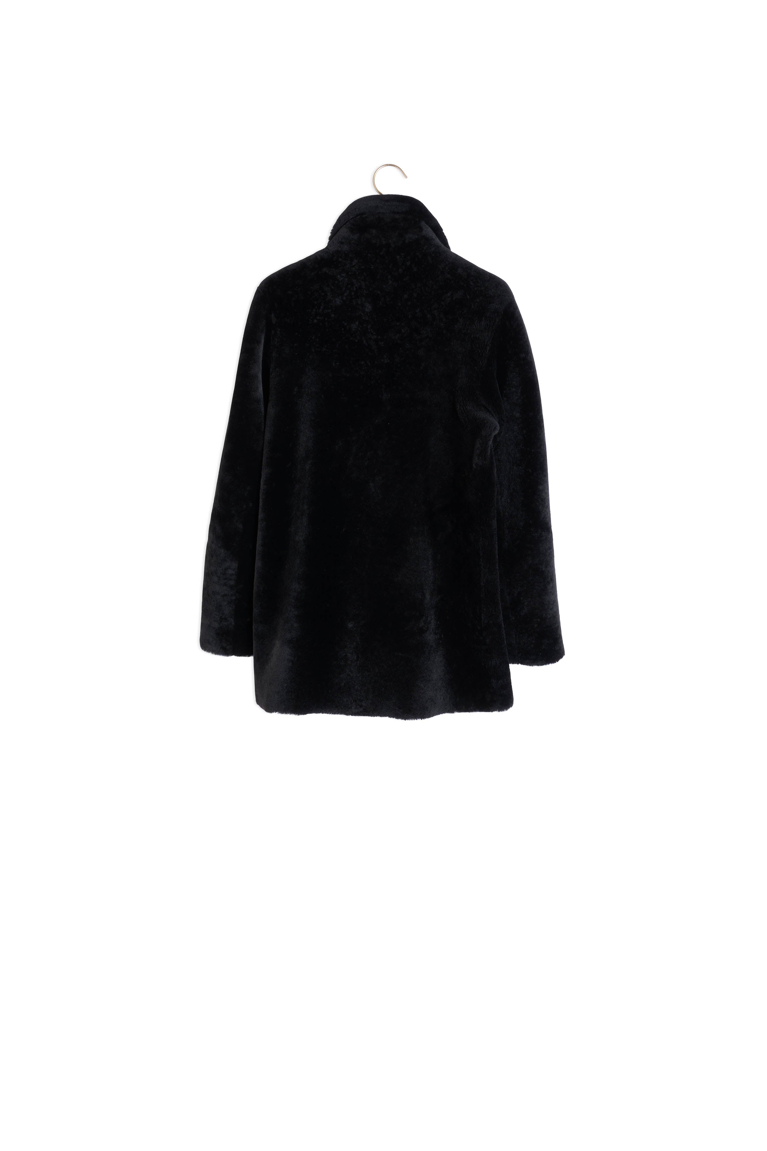 Manteau court en peau lainée Sandro seconde main