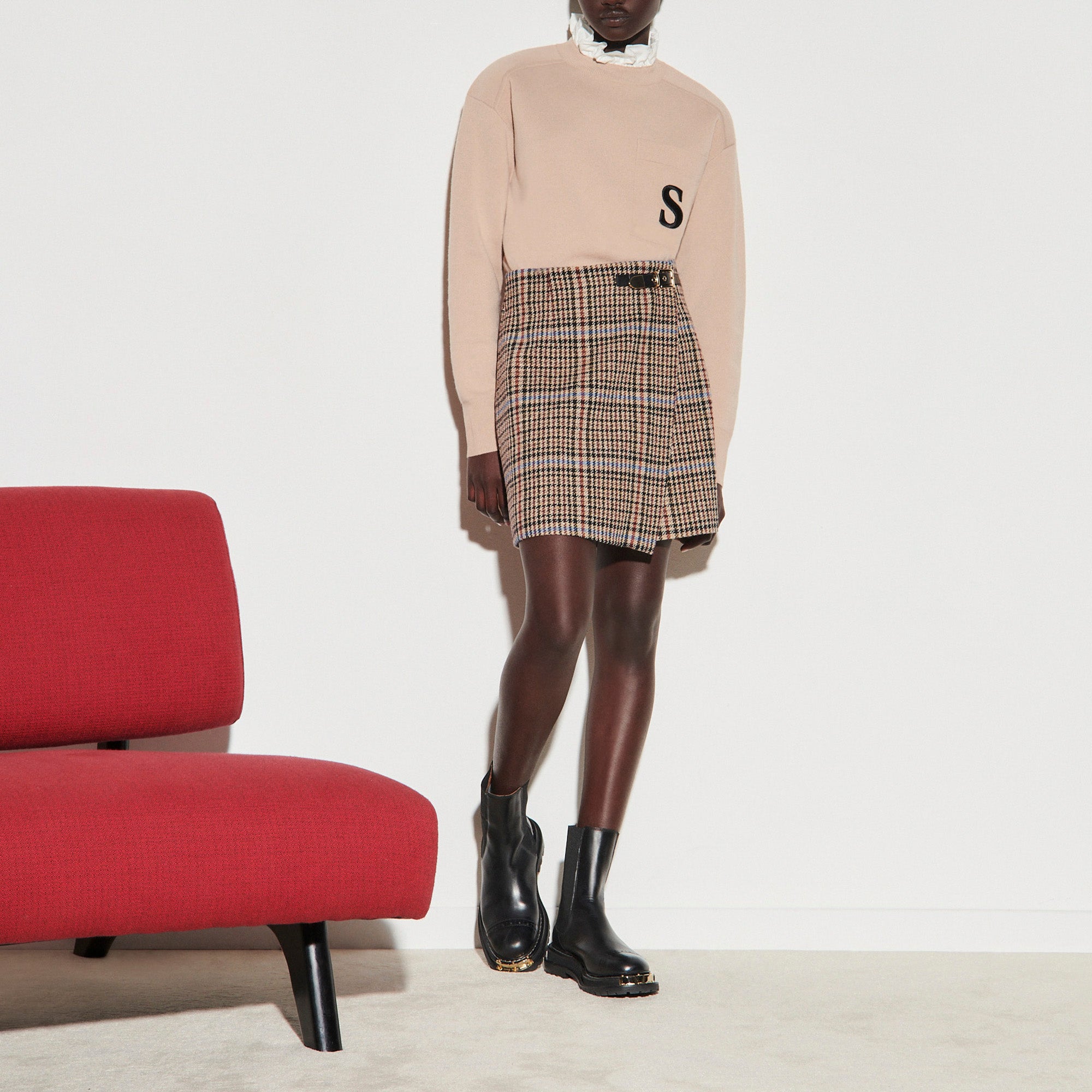 Jupe portefeuille courte en tweed Sandro seconde main