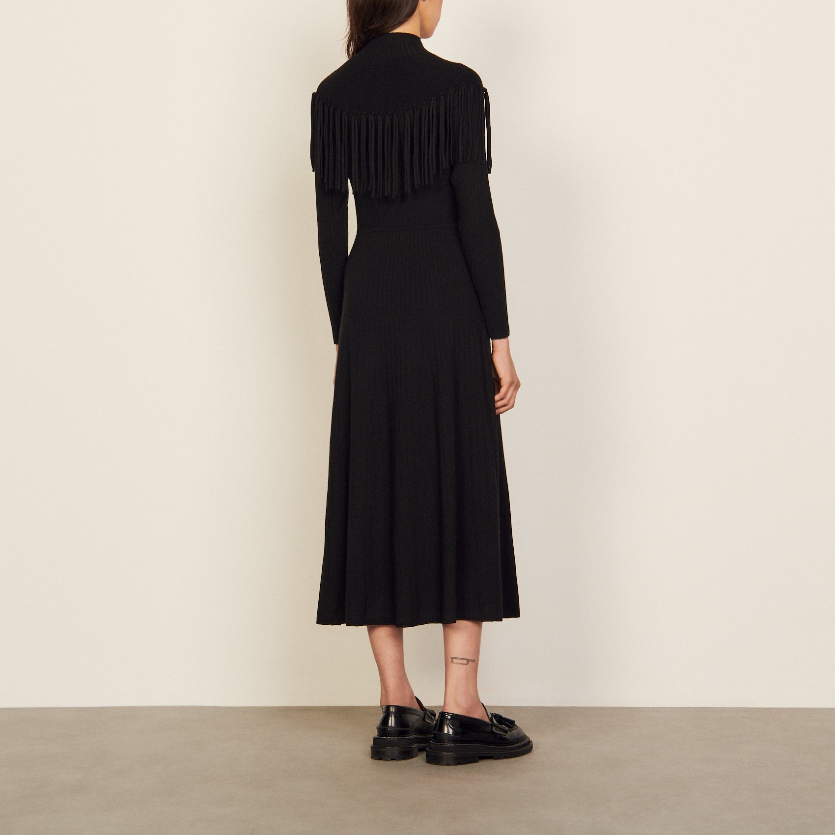 Robe Noir Sandro seconde main