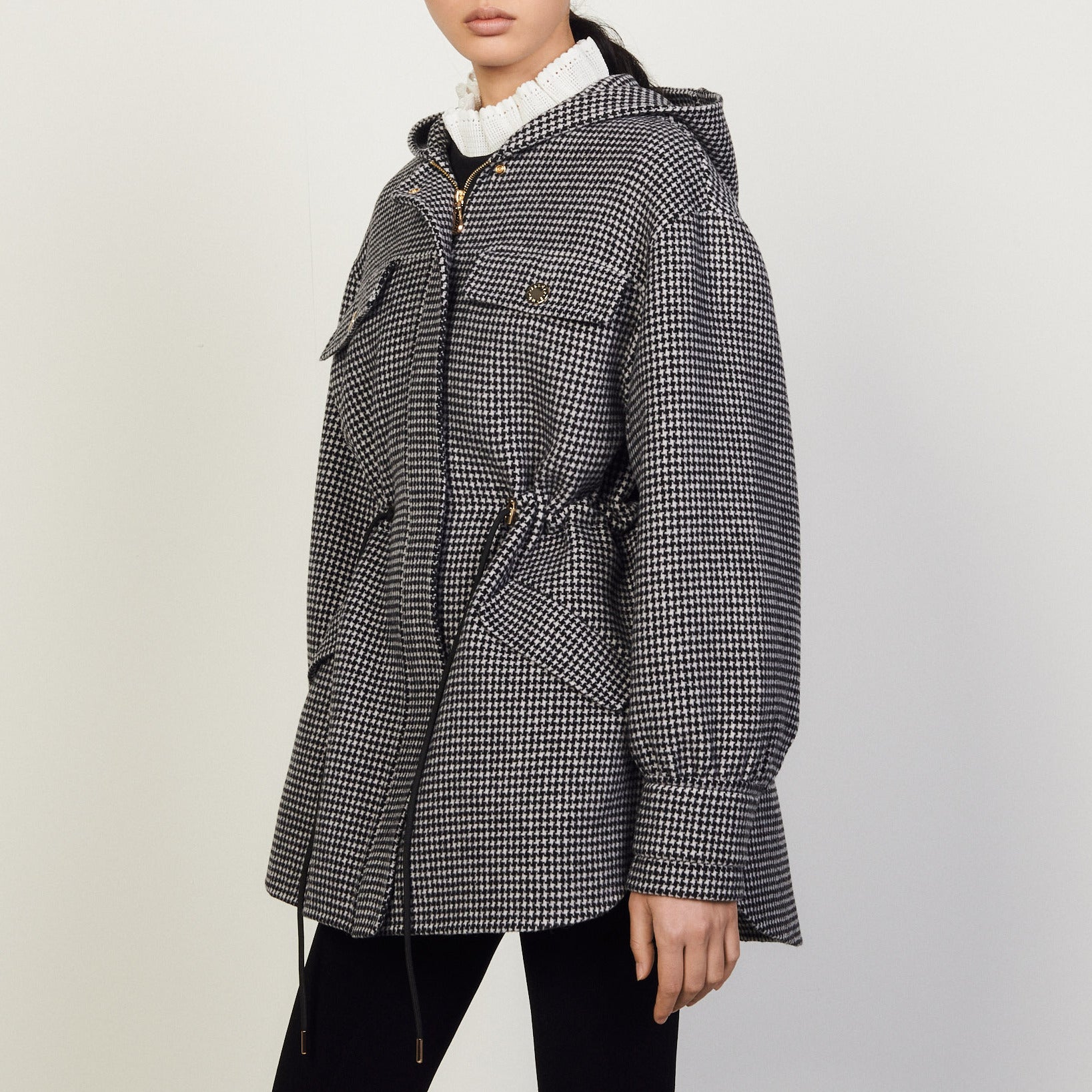 Outerwear Ecru et Noir Sandro seconde main