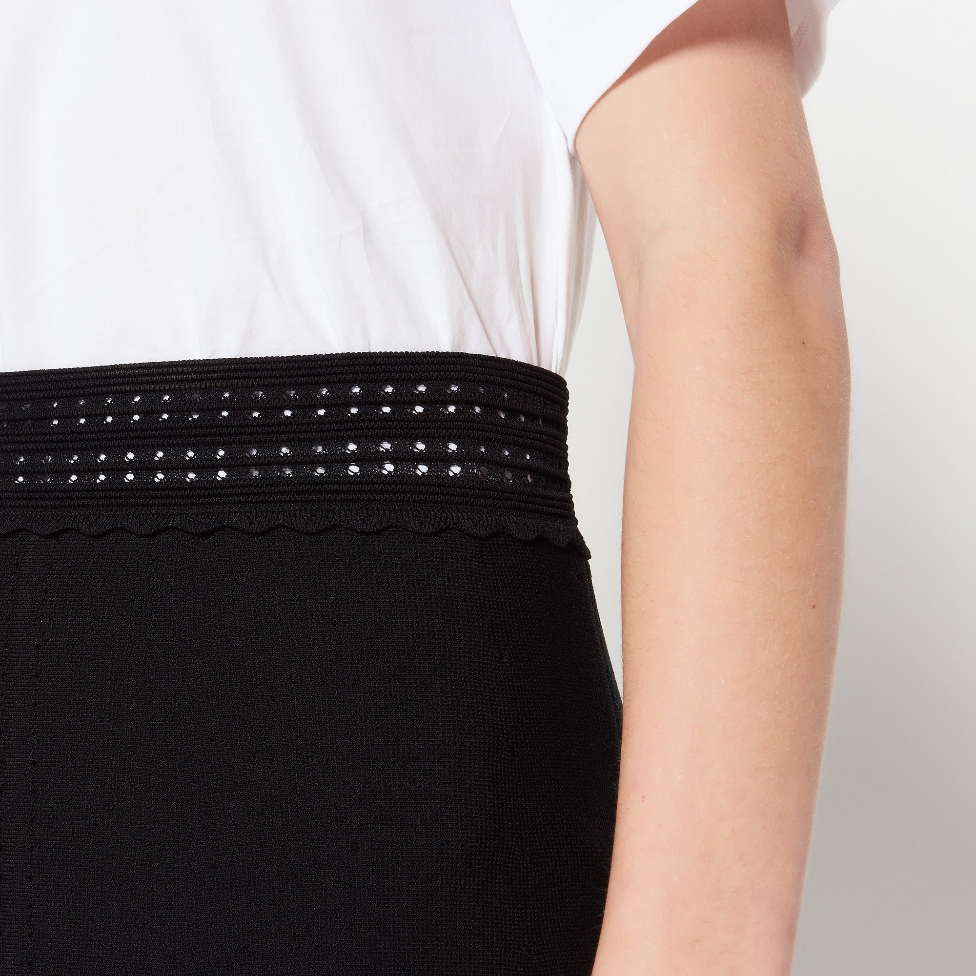 Jupe patineuse avec broderie à la taille Sandro seconde main