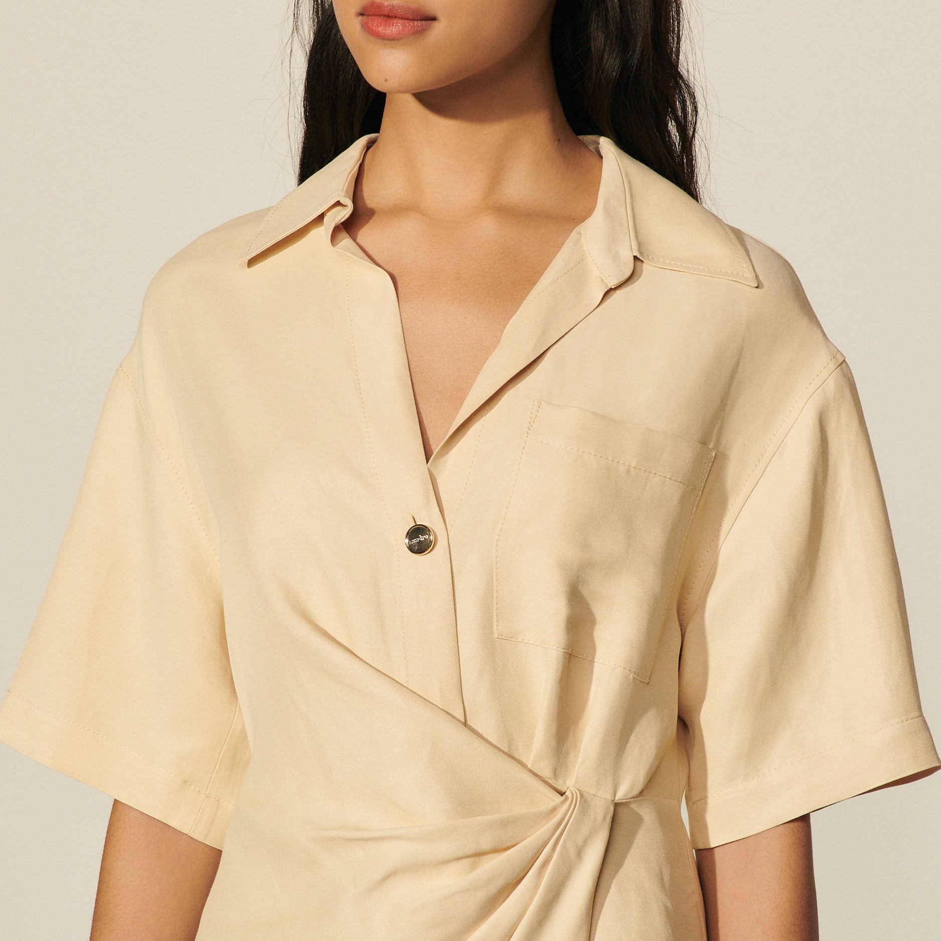 Robe courte drapée à manches courtes Sandro seconde main