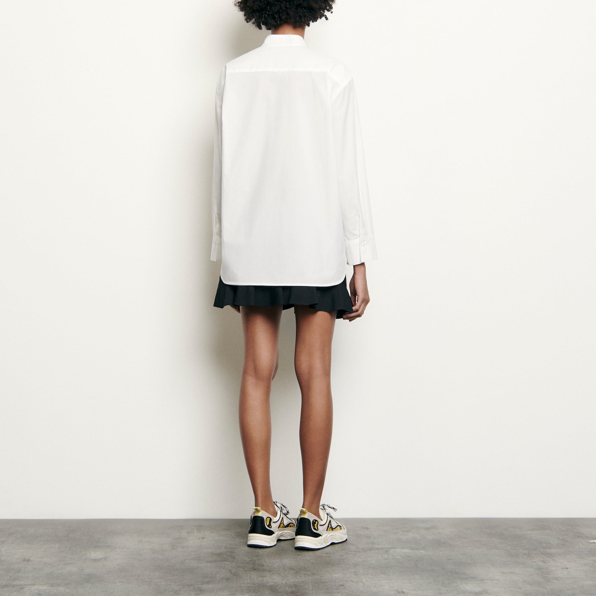 Chemise manches longues à col officier Sandro seconde main