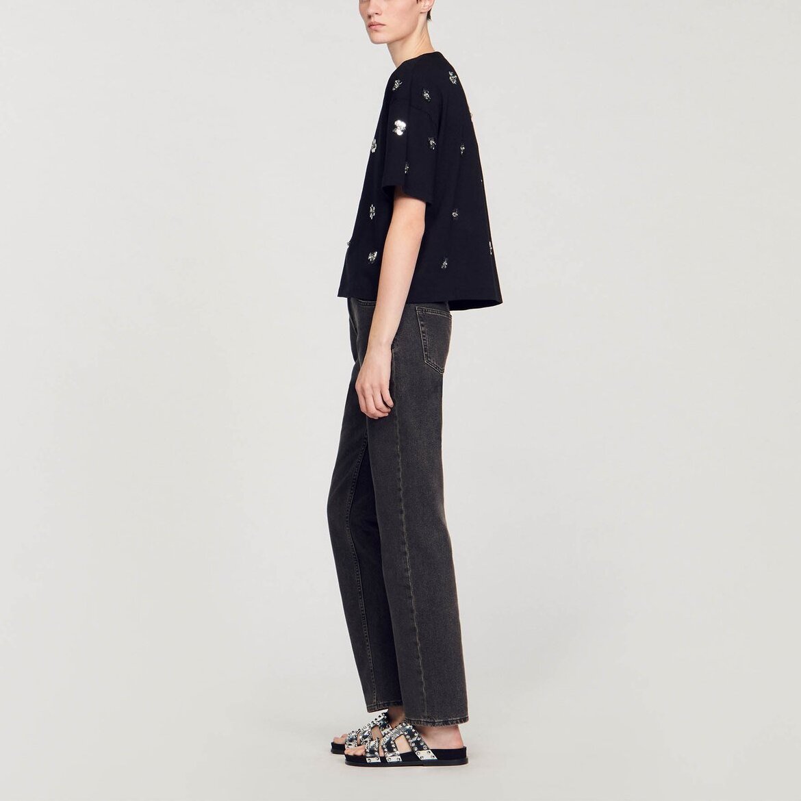 T-shirt orné de sequins fleurs Sandro seconde main