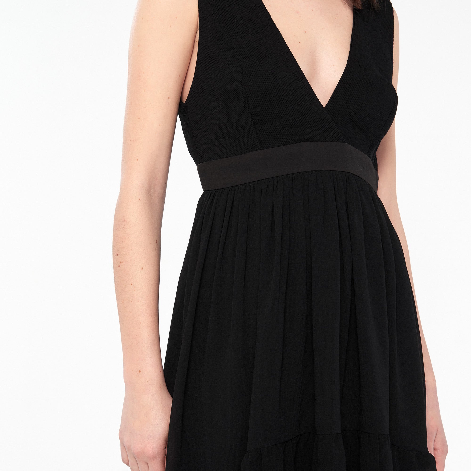 Robe à volants au bas Sandro seconde main