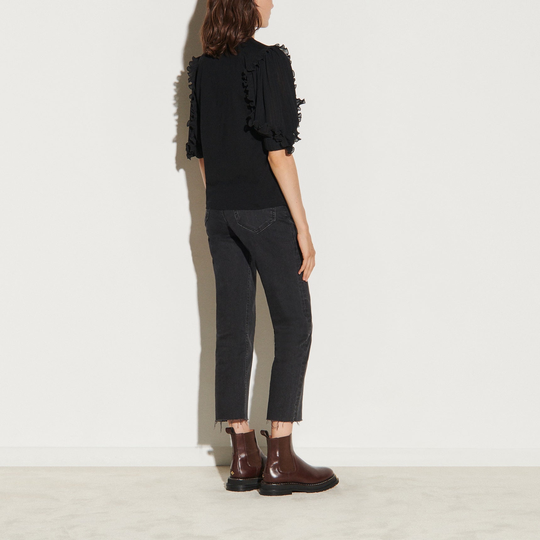 T-shirt aux manches travaillées Sandro seconde main