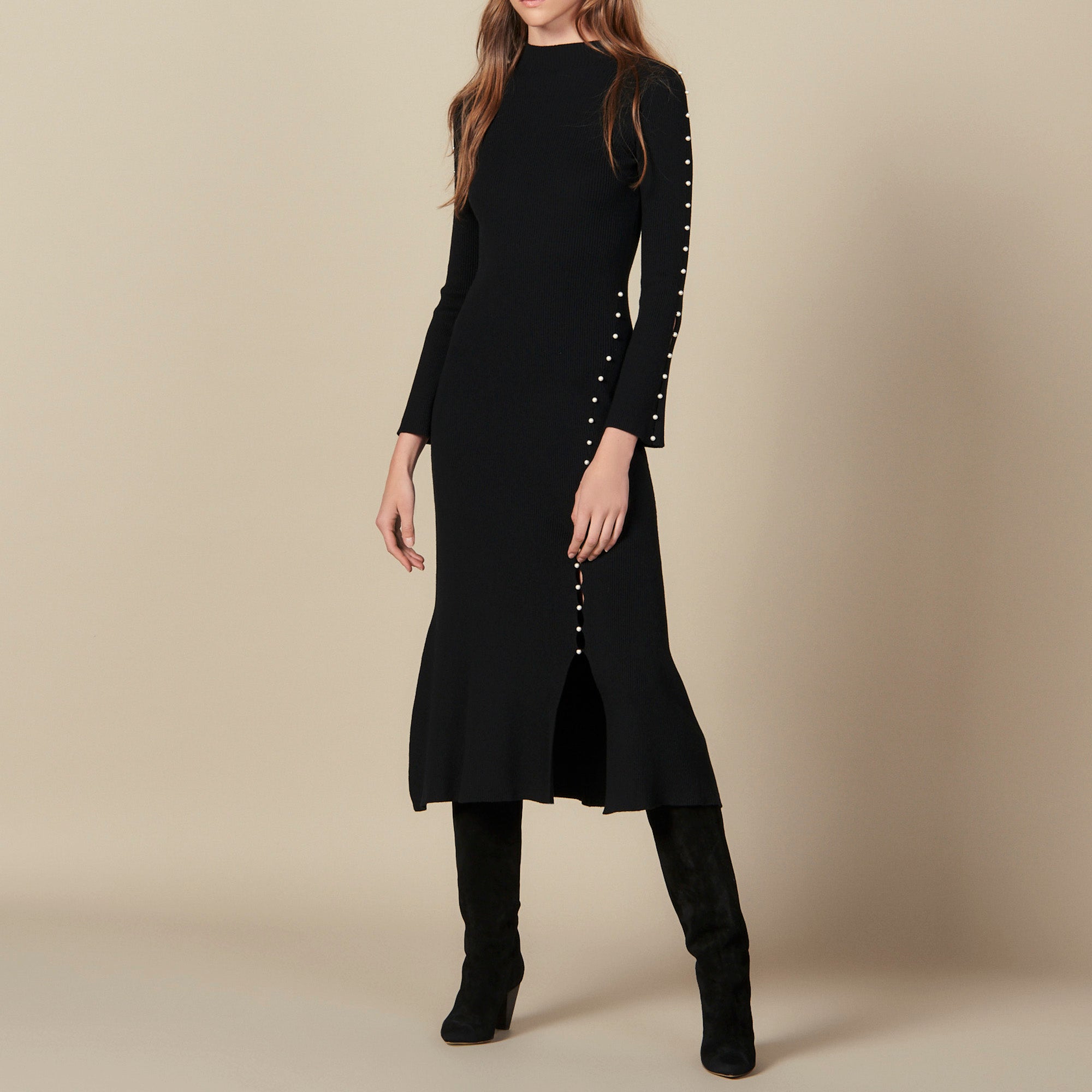 Robe longue en maille ornée de perles Sandro seconde main