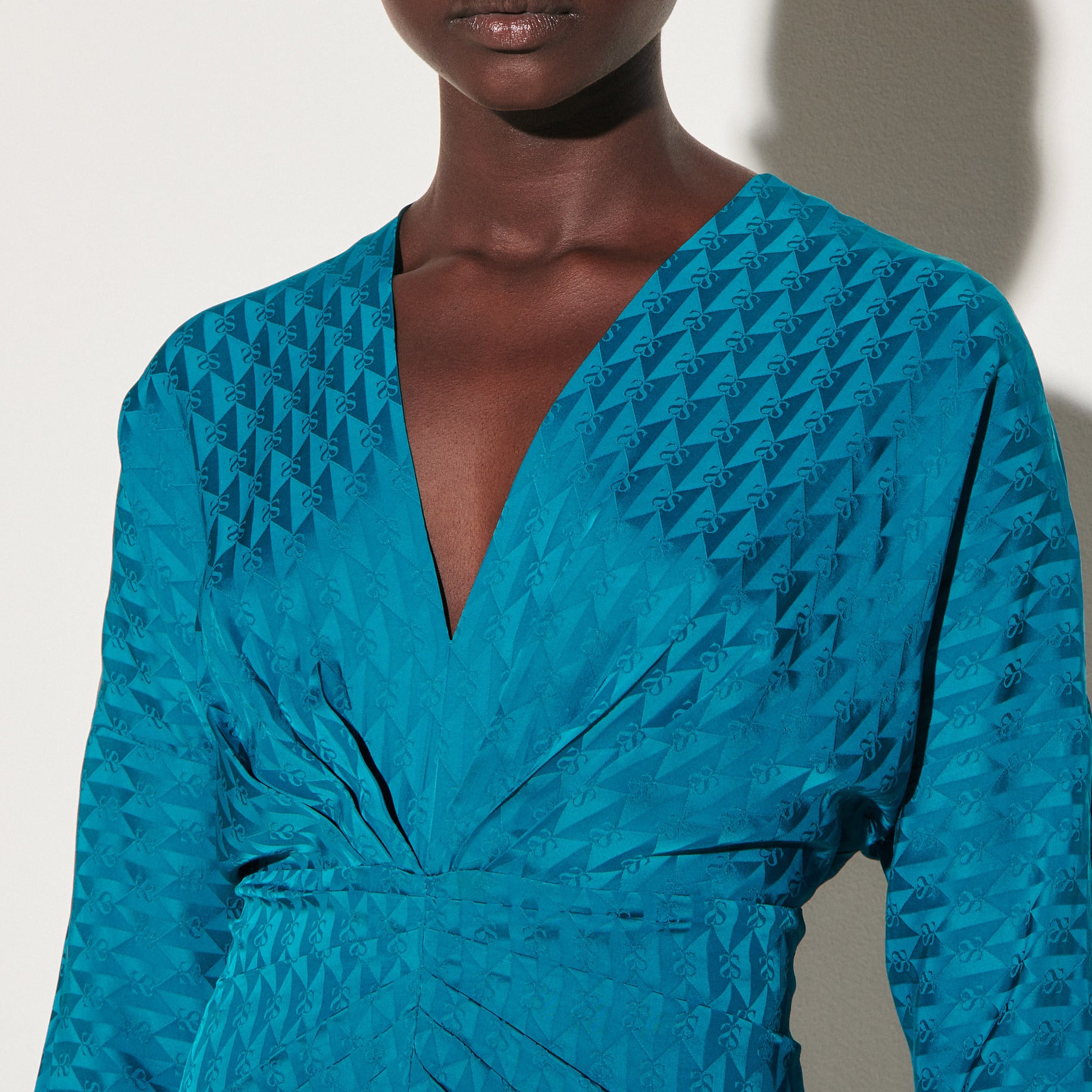 Robe courte en jacquard double S Sandro seconde main