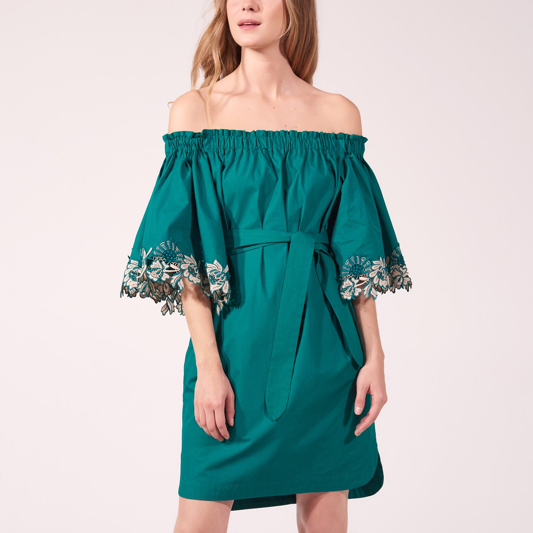 Robe en coton bustier et manches brodées Sandro seconde main