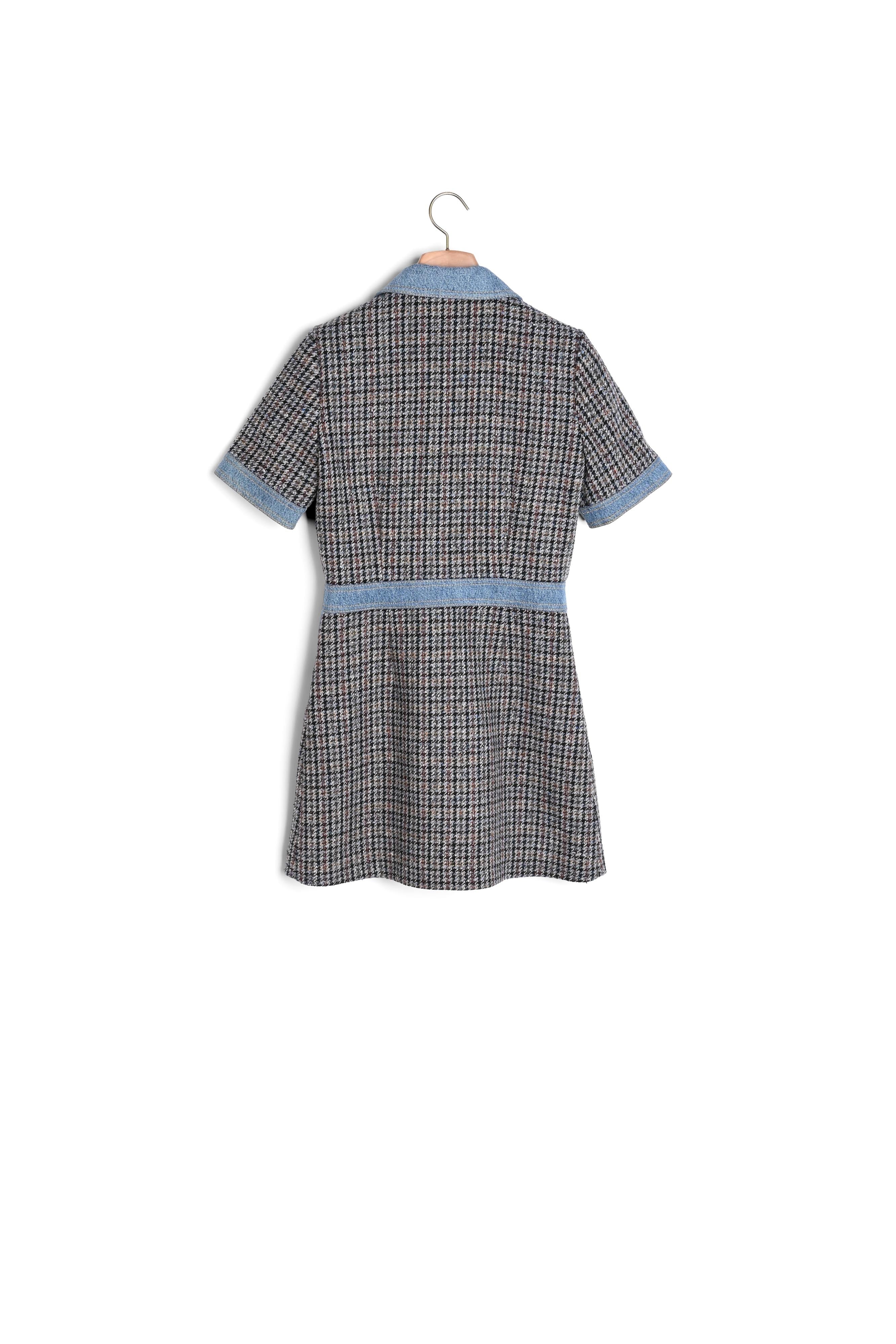 Robe courte en tweed et denim Sandro seconde main