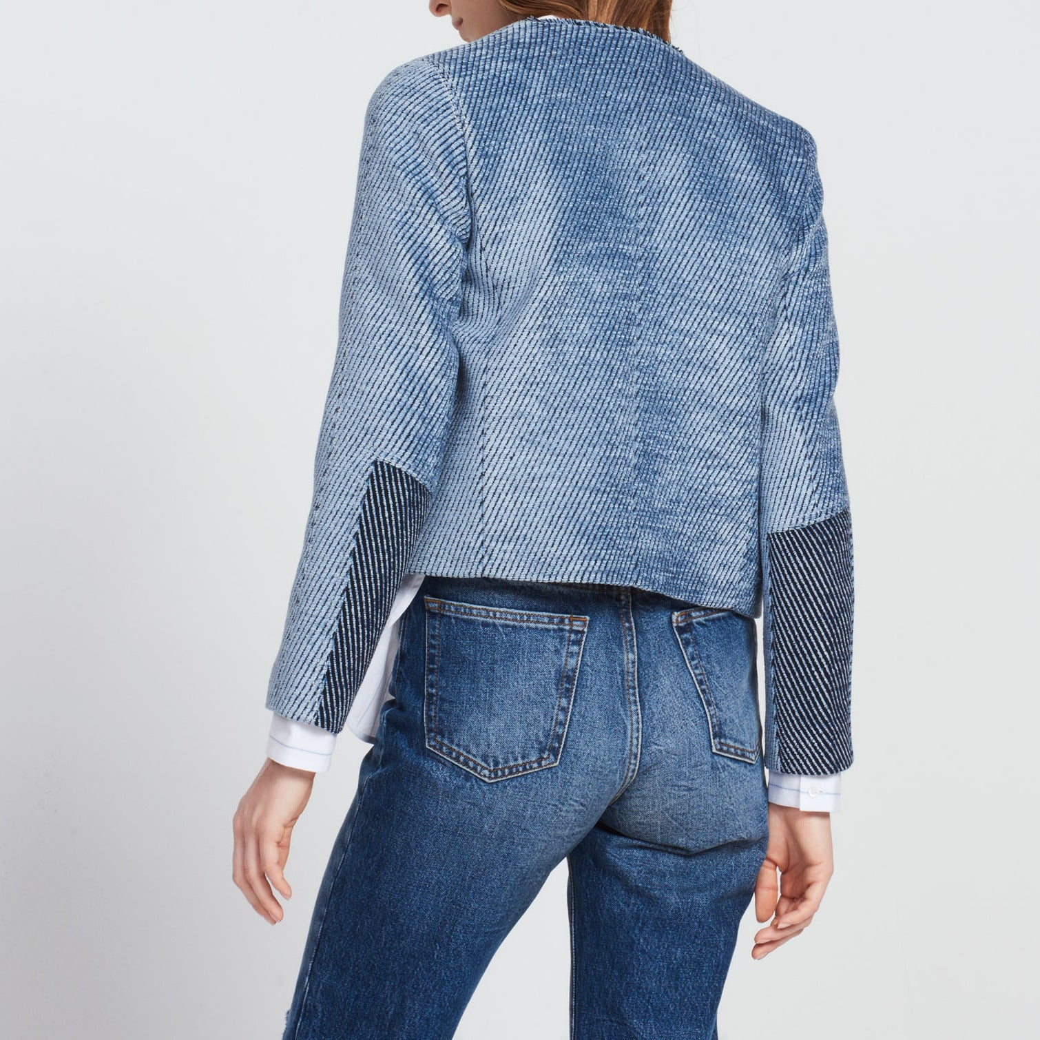 Veste en matière texturée et zips Sandro seconde main