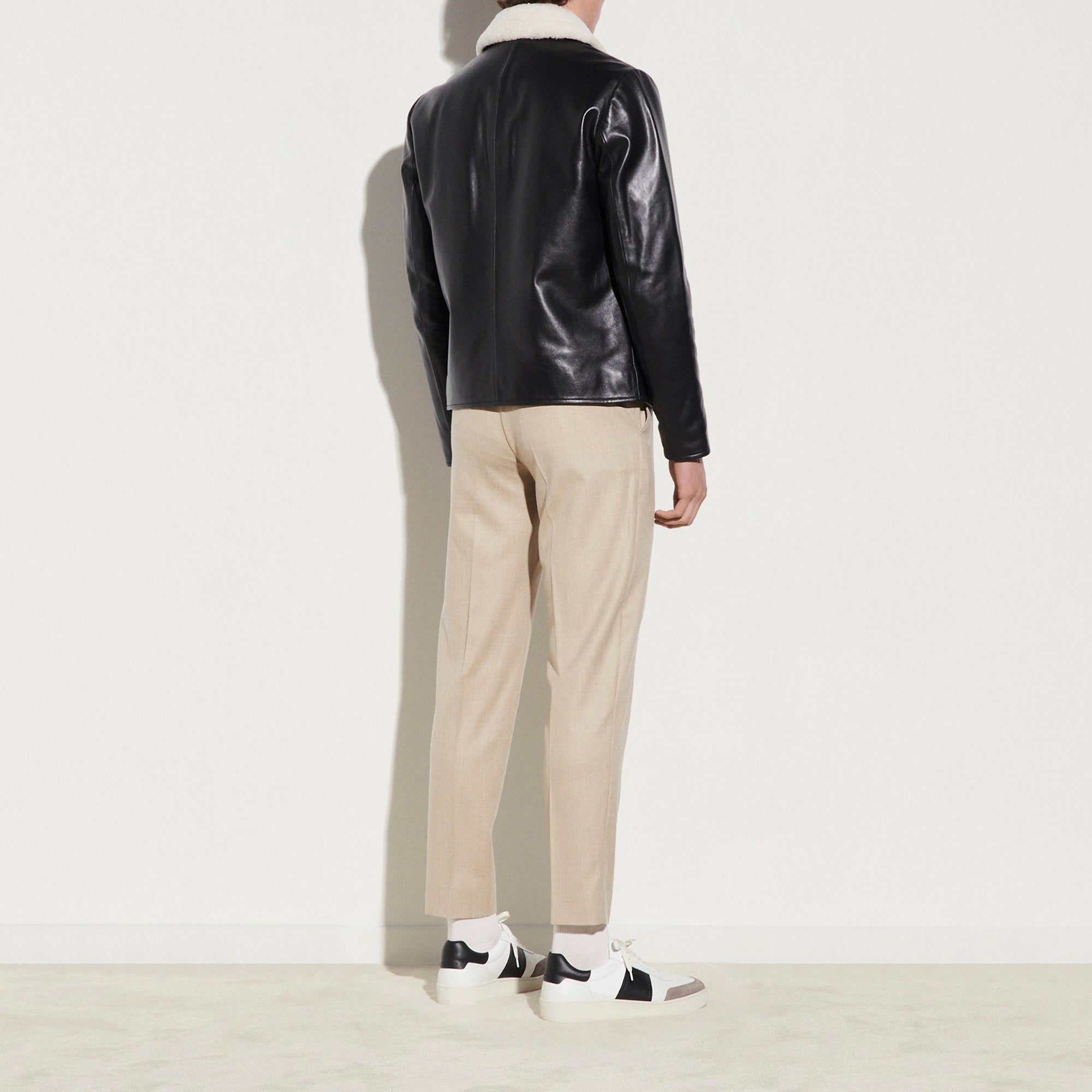 Blouson en cuir avec col en mouton Sandro seconde main